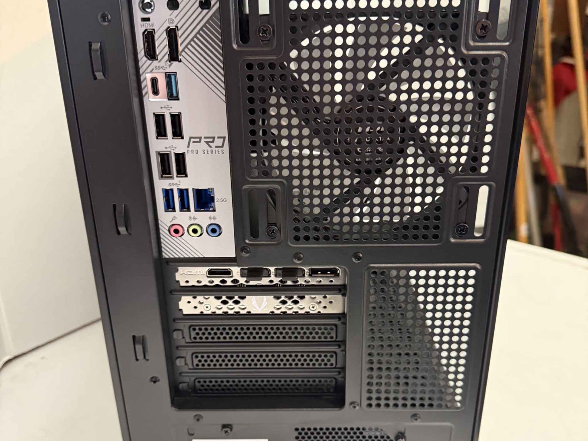 *NEW* Custom Gaming PC w/ 4070 & RGB
