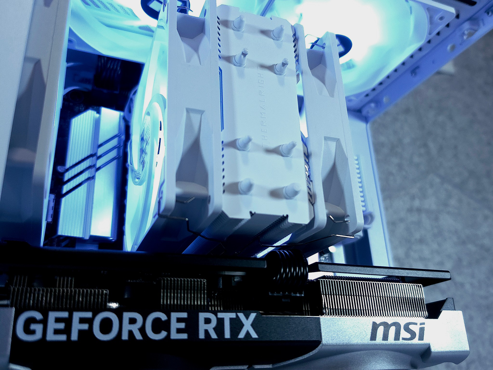 ASUS RTX 5070 🤍 Core i9 12900F