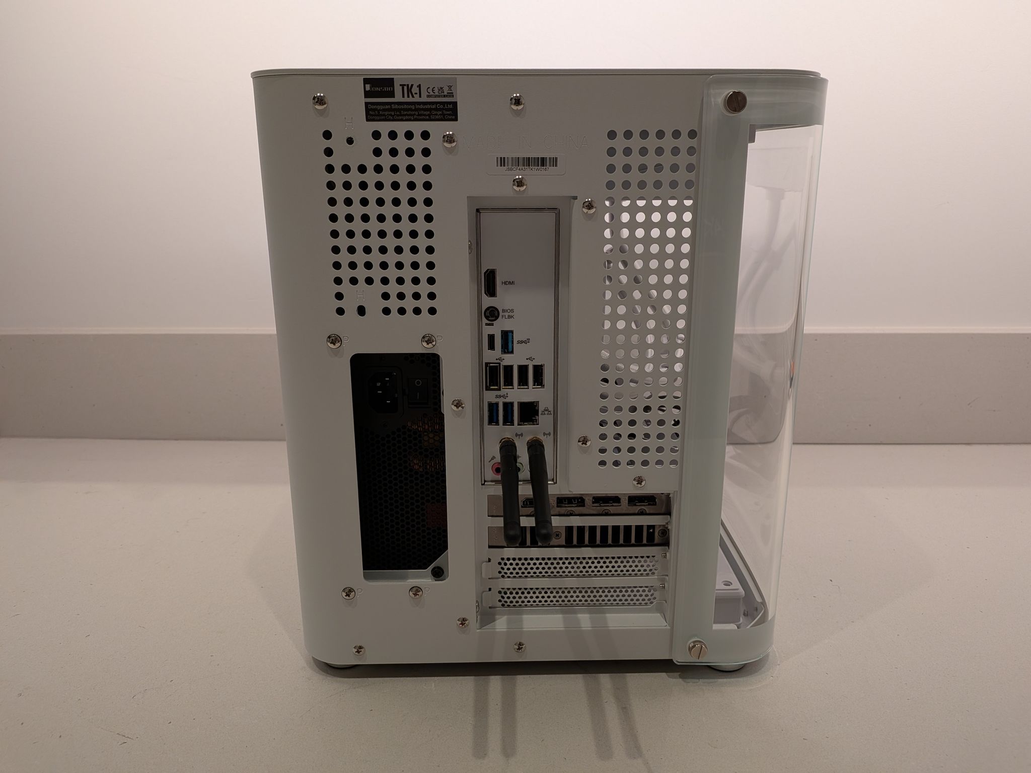 Bomb Devil Snow - RTX 5070, Ryzen 5 9600X, 32 GB DDR5 RAM, 2 TB Gen 5 NVME, RGB, Liquid Cooled