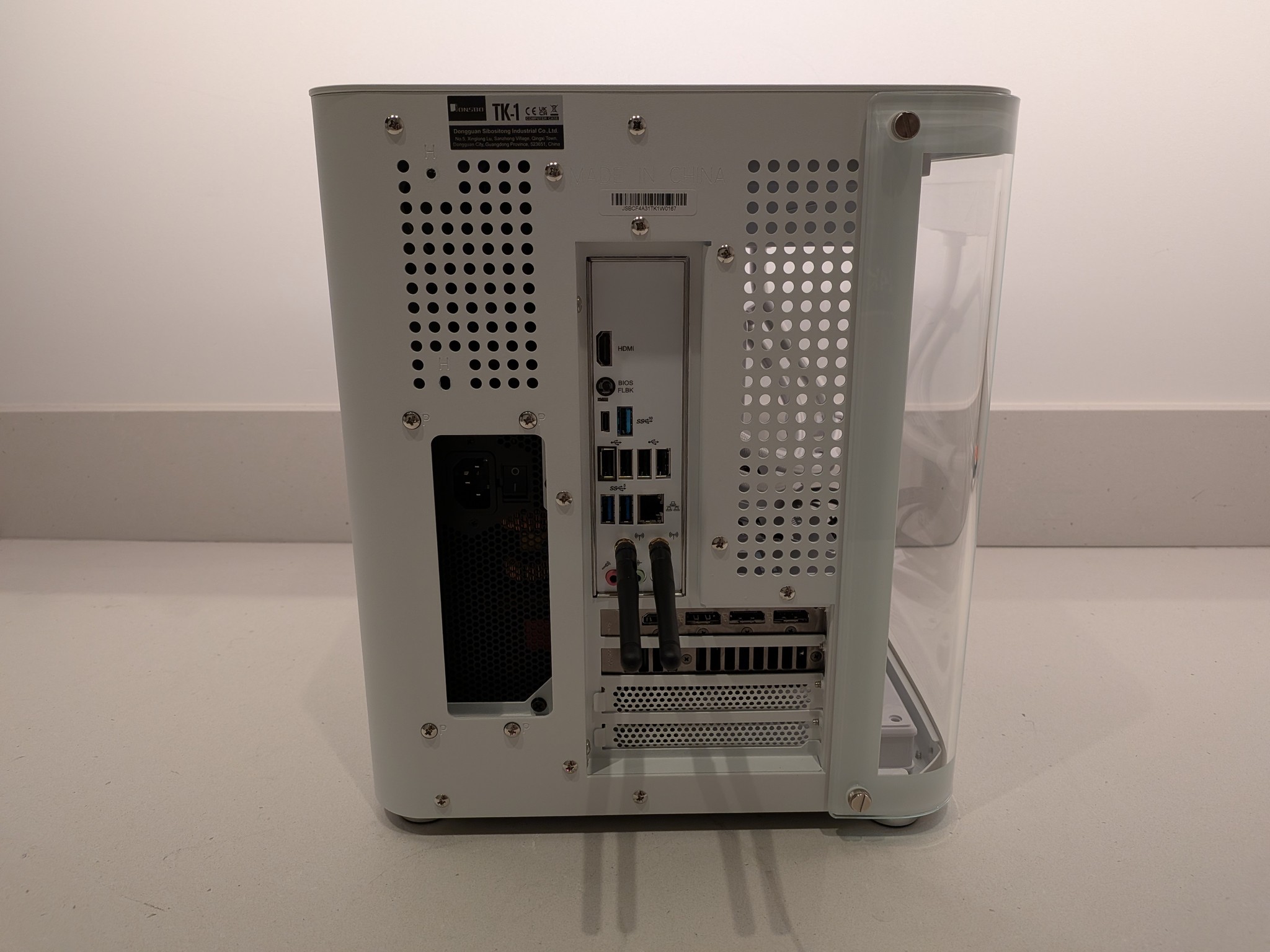 Bomb Devil Snow - RTX 5070, Ryzen 5 9600X, 32 GB DDR5 RAM, 2 TB Gen 5 NVME, RGB, Liquid Cooled