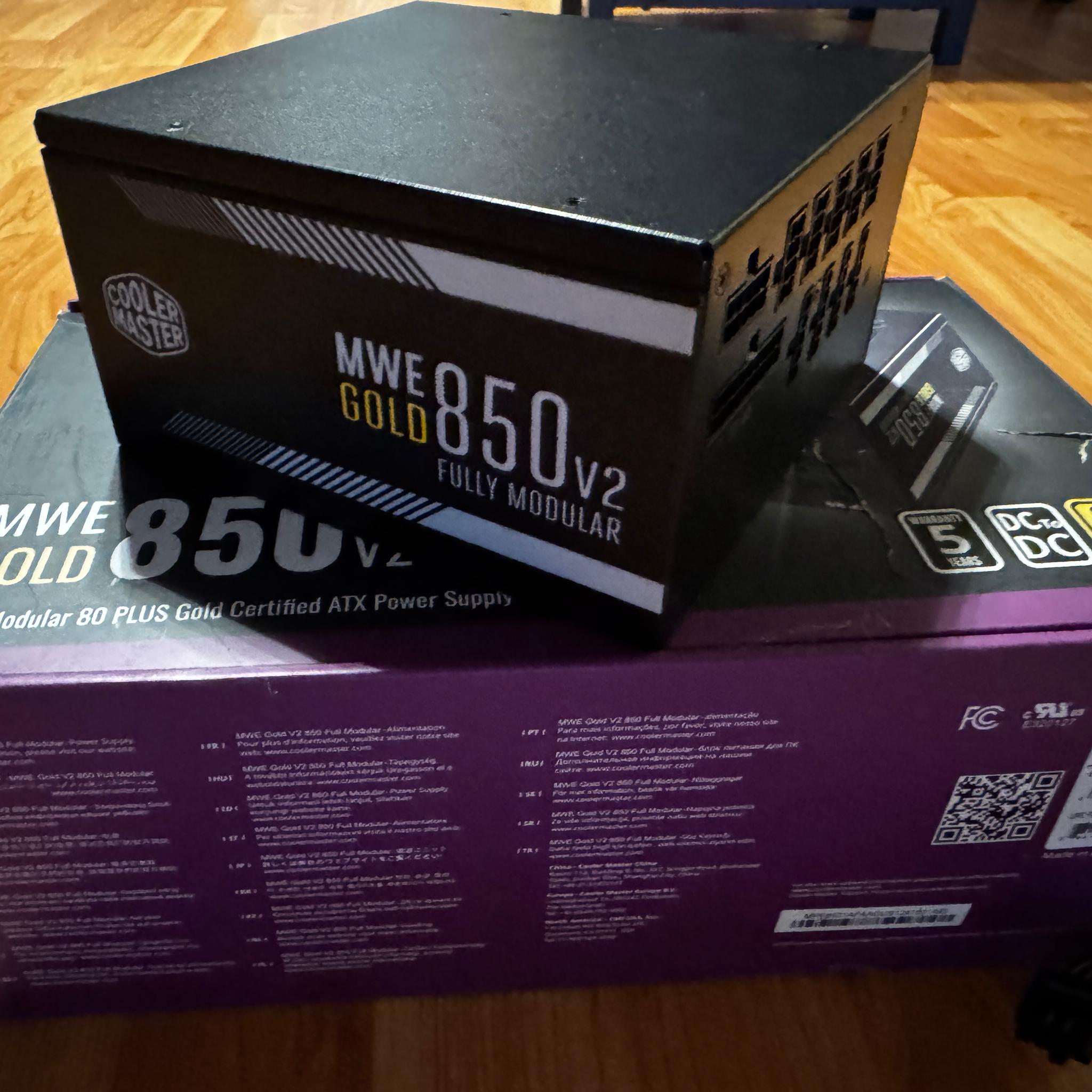 Cooler Master 850W Gold Fully Modular ATX Power Supply - EXCELLENT