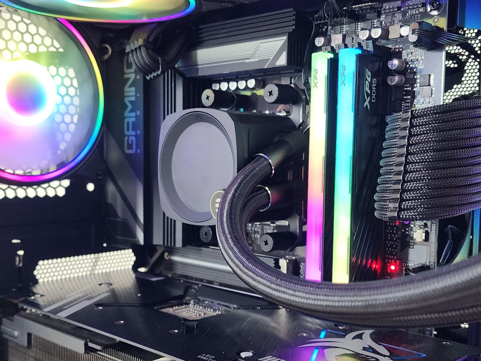 Gaming PC Ryzen 9 7950X 32GB RAM 2TB SSD RX 7900 XTX 24GB Win11 Computer