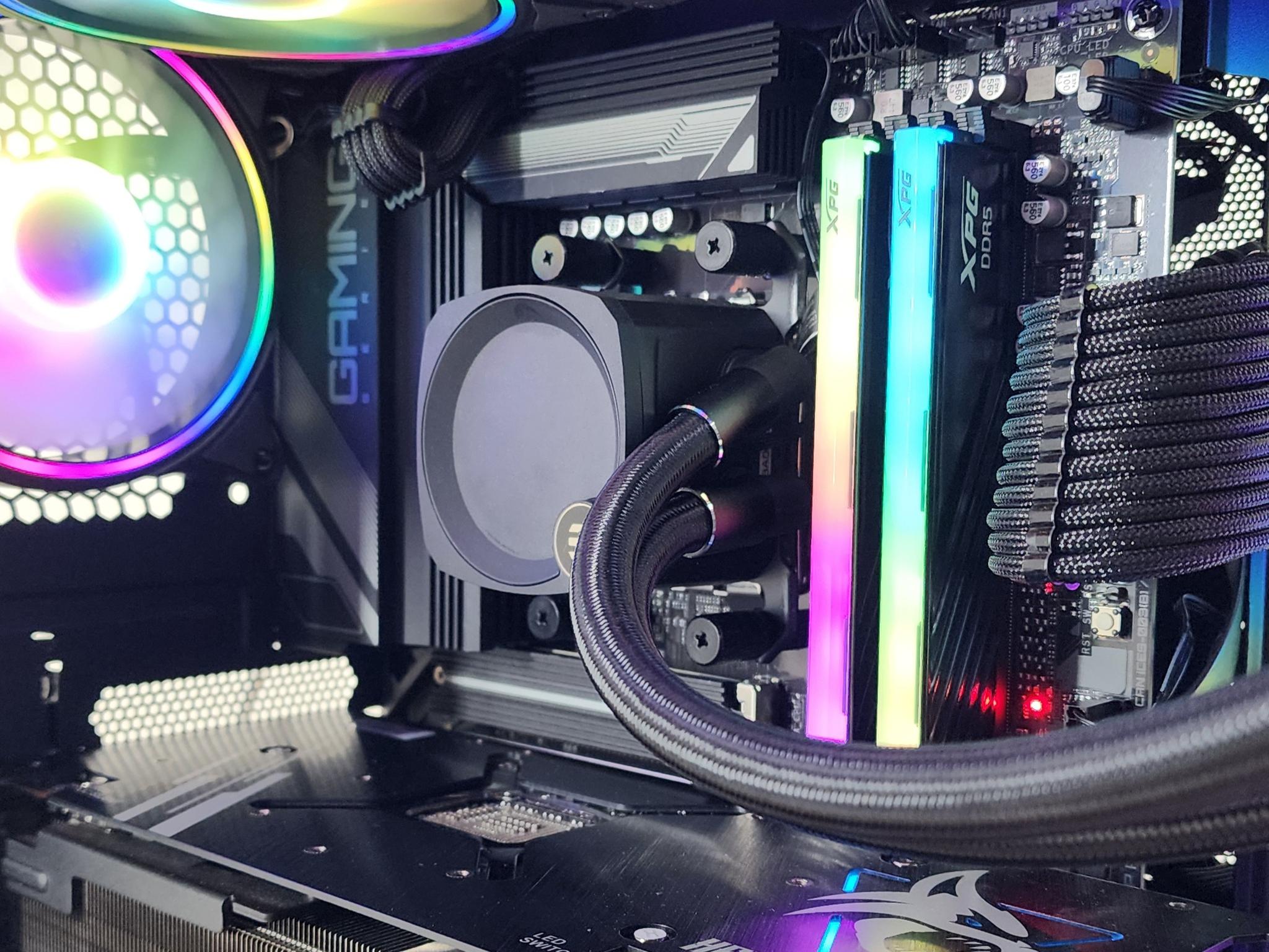Gaming PC Ryzen 9 7950X 32GB RAM 2TB SSD RX 7900 XTX 24GB Win11 Computer
