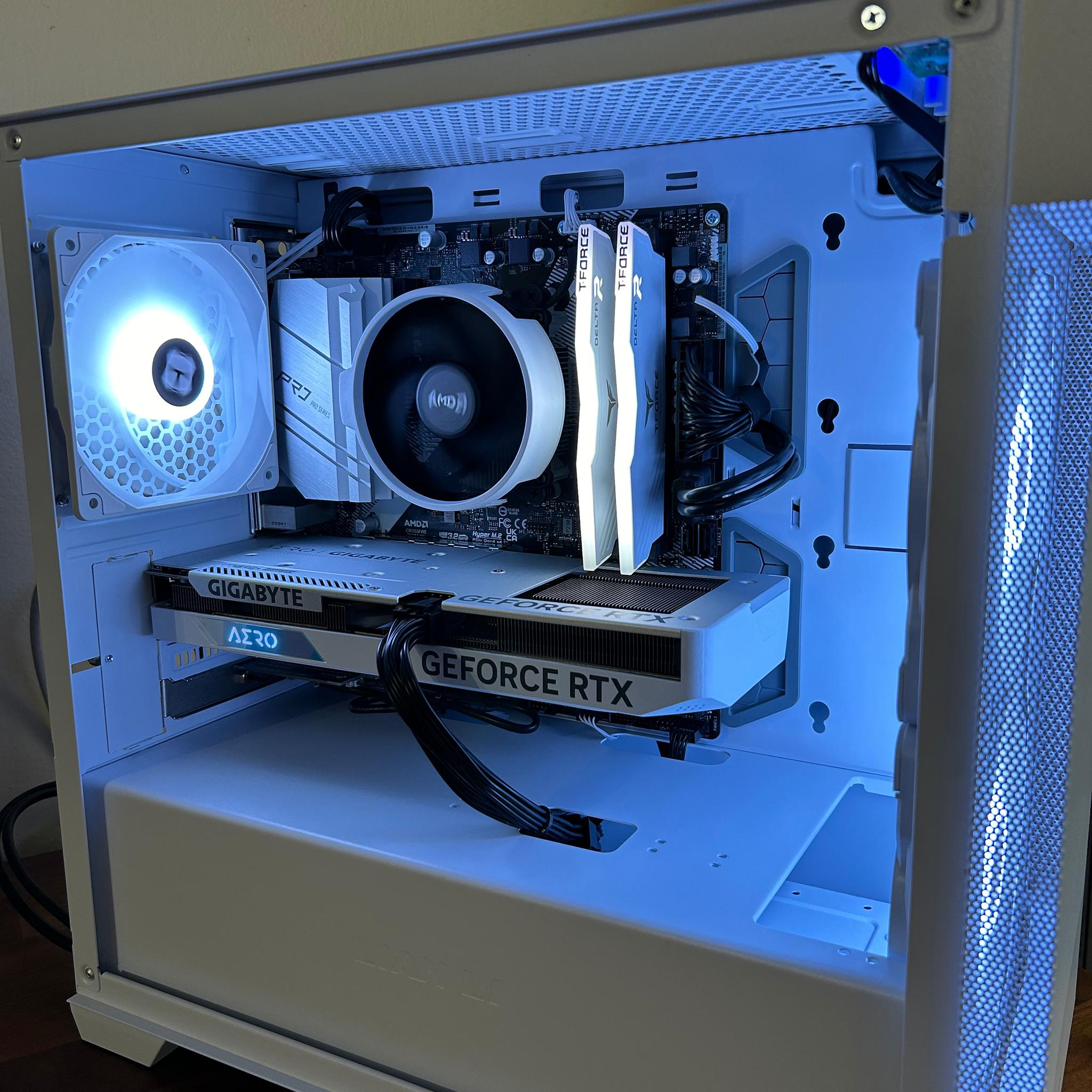 RTX 4060 | Ryzen 5 5500 | 1TB SSD | The Mid-Range Beast V12