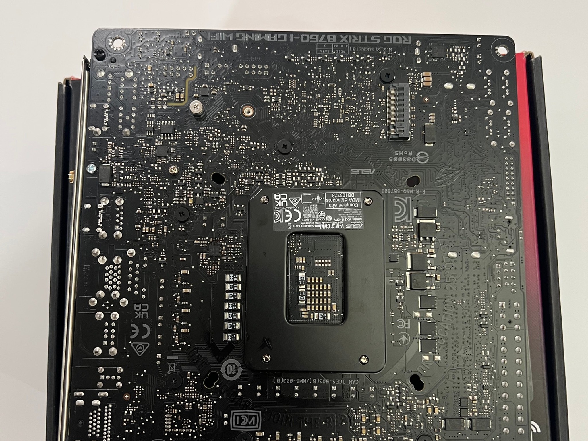 ASUS ROG STRIX B760-I GAMING WIFI