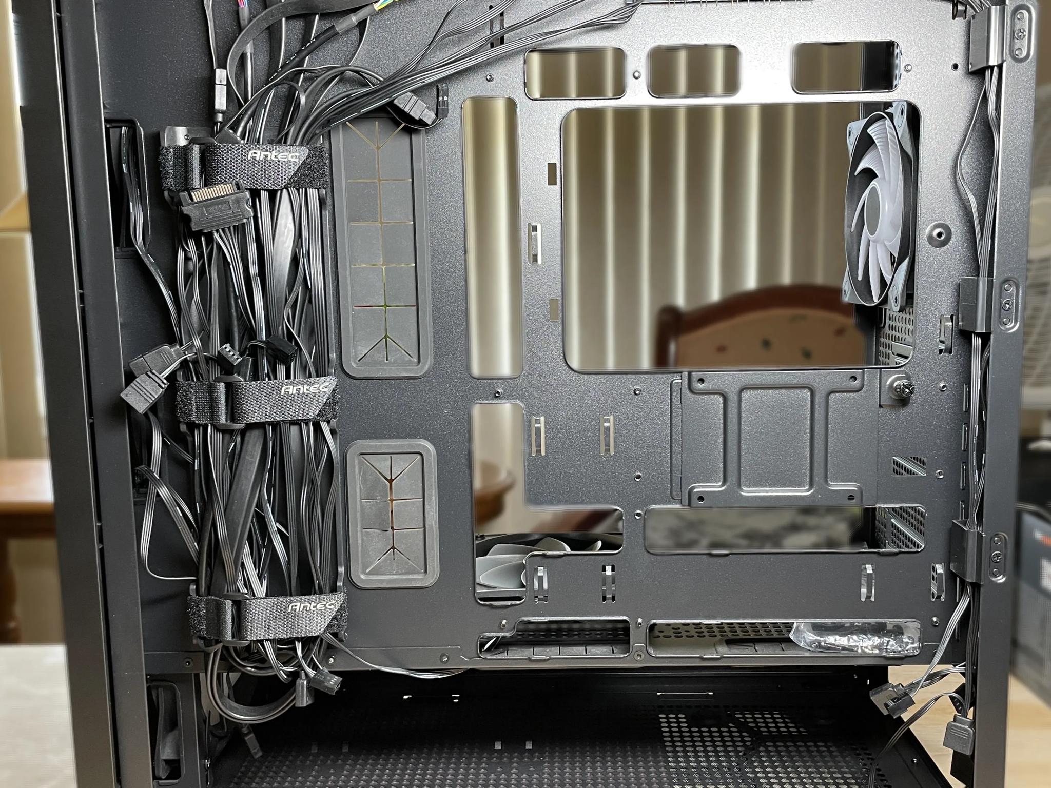 LIKE NEW! Antec FLUX PC Chassis - Black + Upgraded RGB Fans