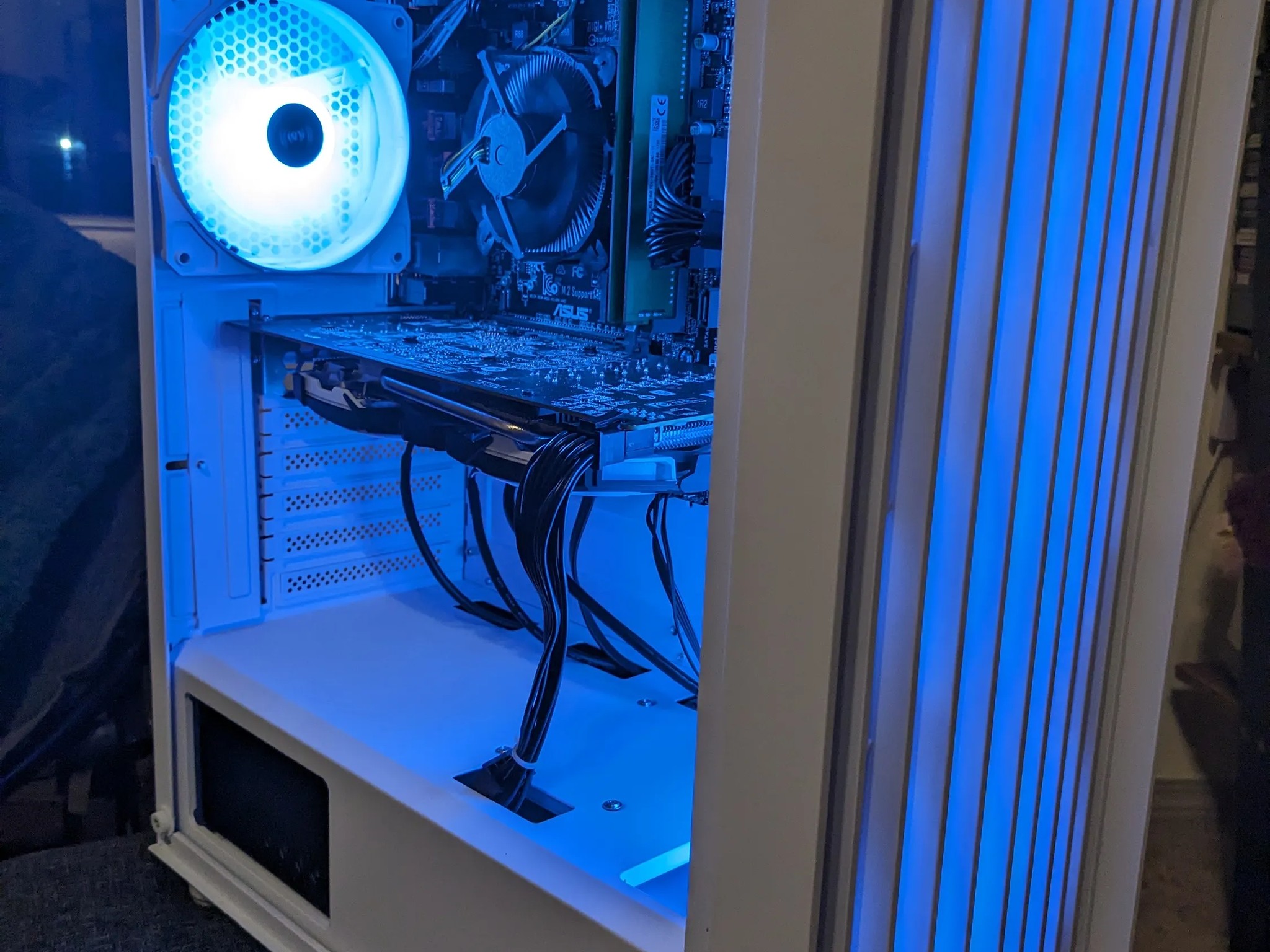 FREE SHIP || STARTER PC - i7 6th Gen, 16GB RAM, RX 580 4GB, 480GB SSD
