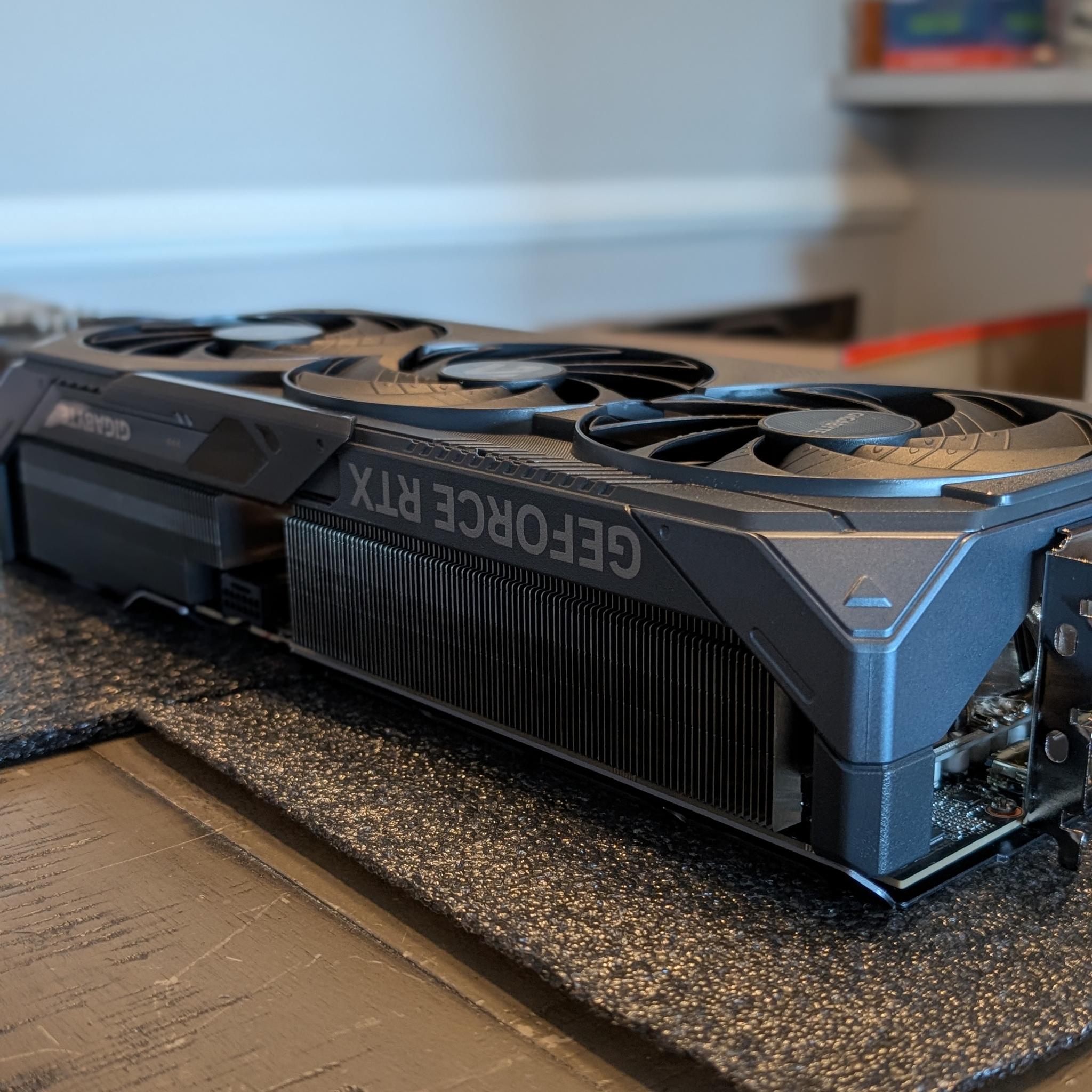 GIGABYTE GeForce RTX 5090 GAMING OC 32G