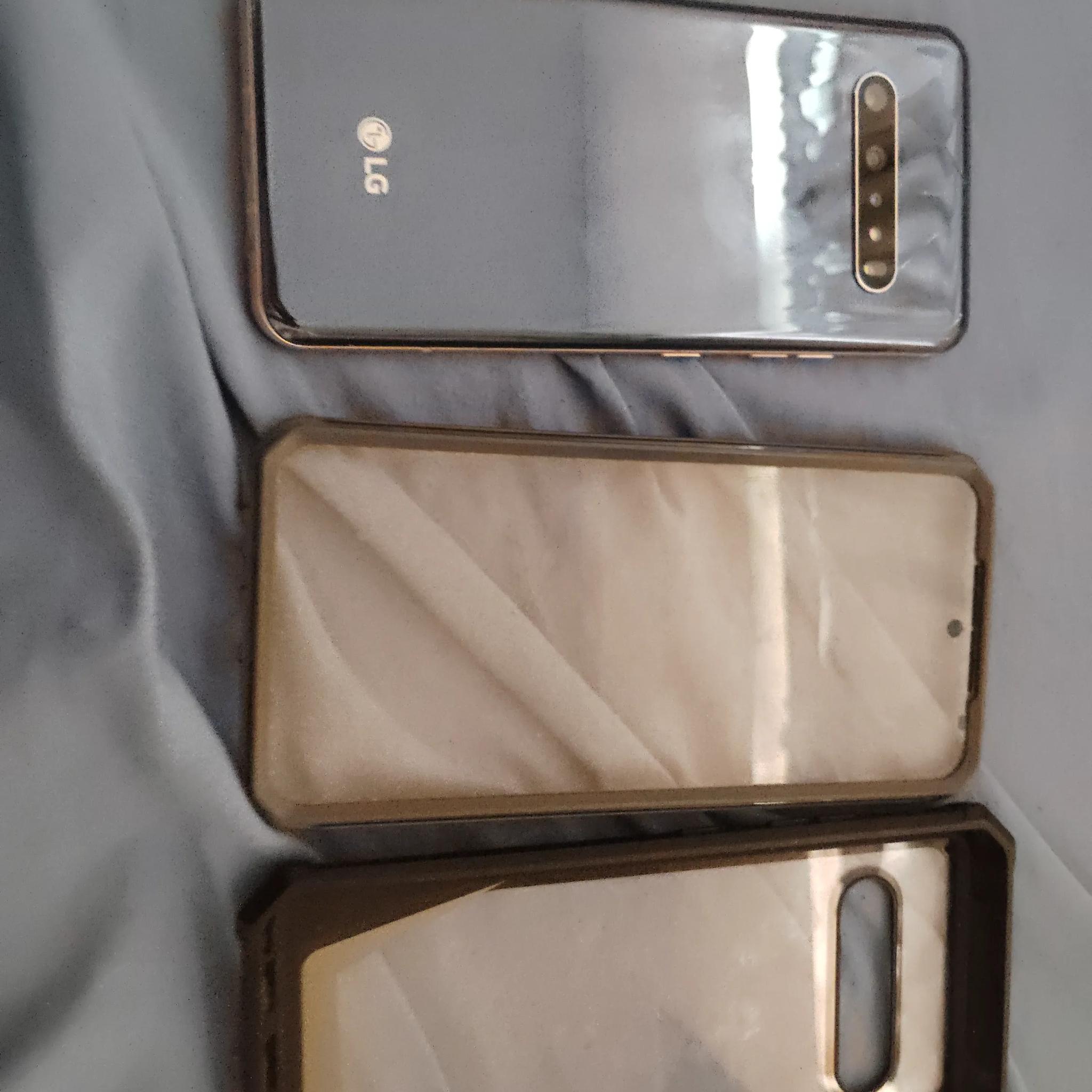 LG V60 ThinQ 128 GB Smartphone (T-Mobile Locked)