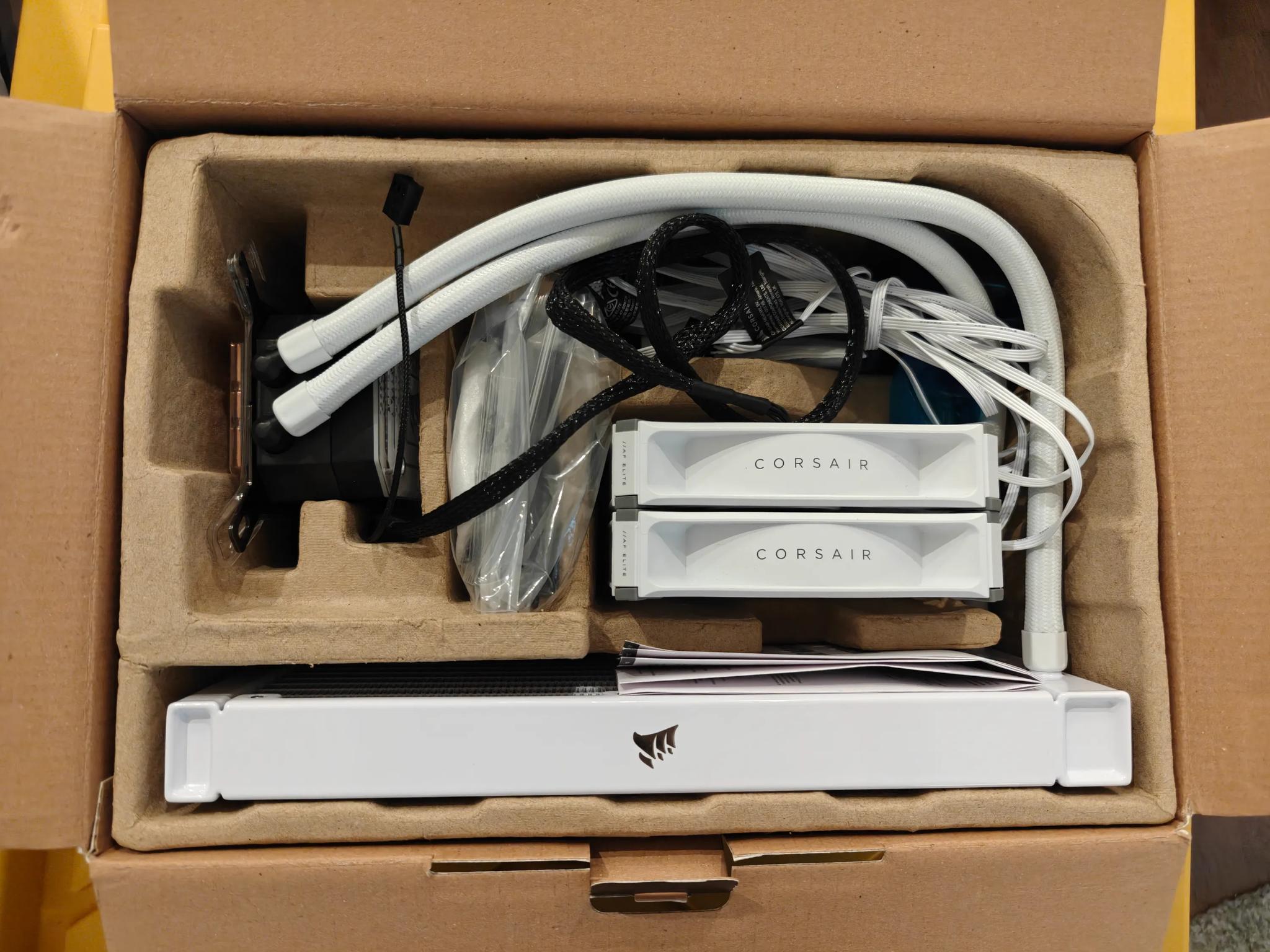 Corsair iCUE H100i ELITE CAPELLIX XT Liquid CPU Cooler White - CW-9060072-WW