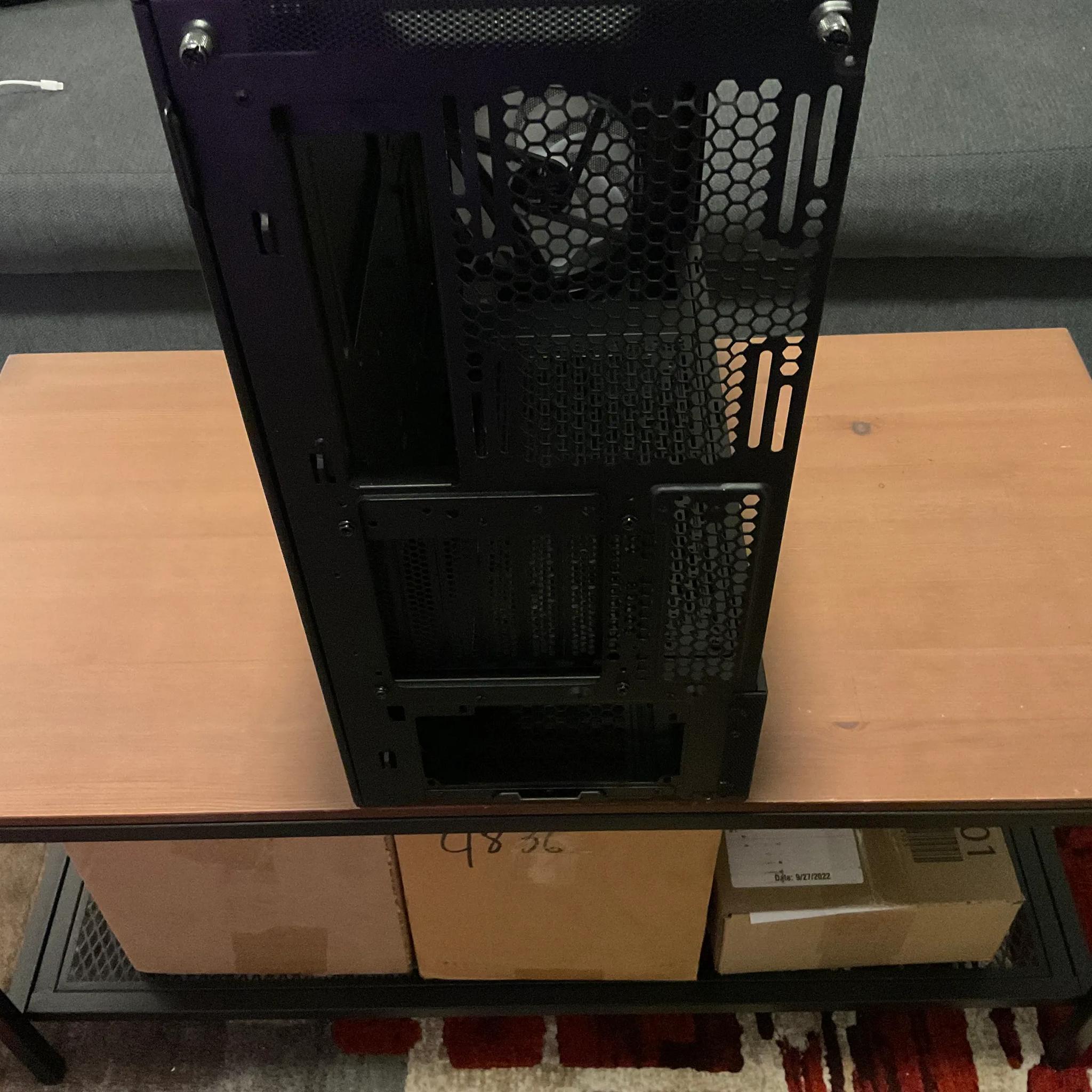 Like New! Lian Li Lancool 216 RGB Black Mid Tower Case