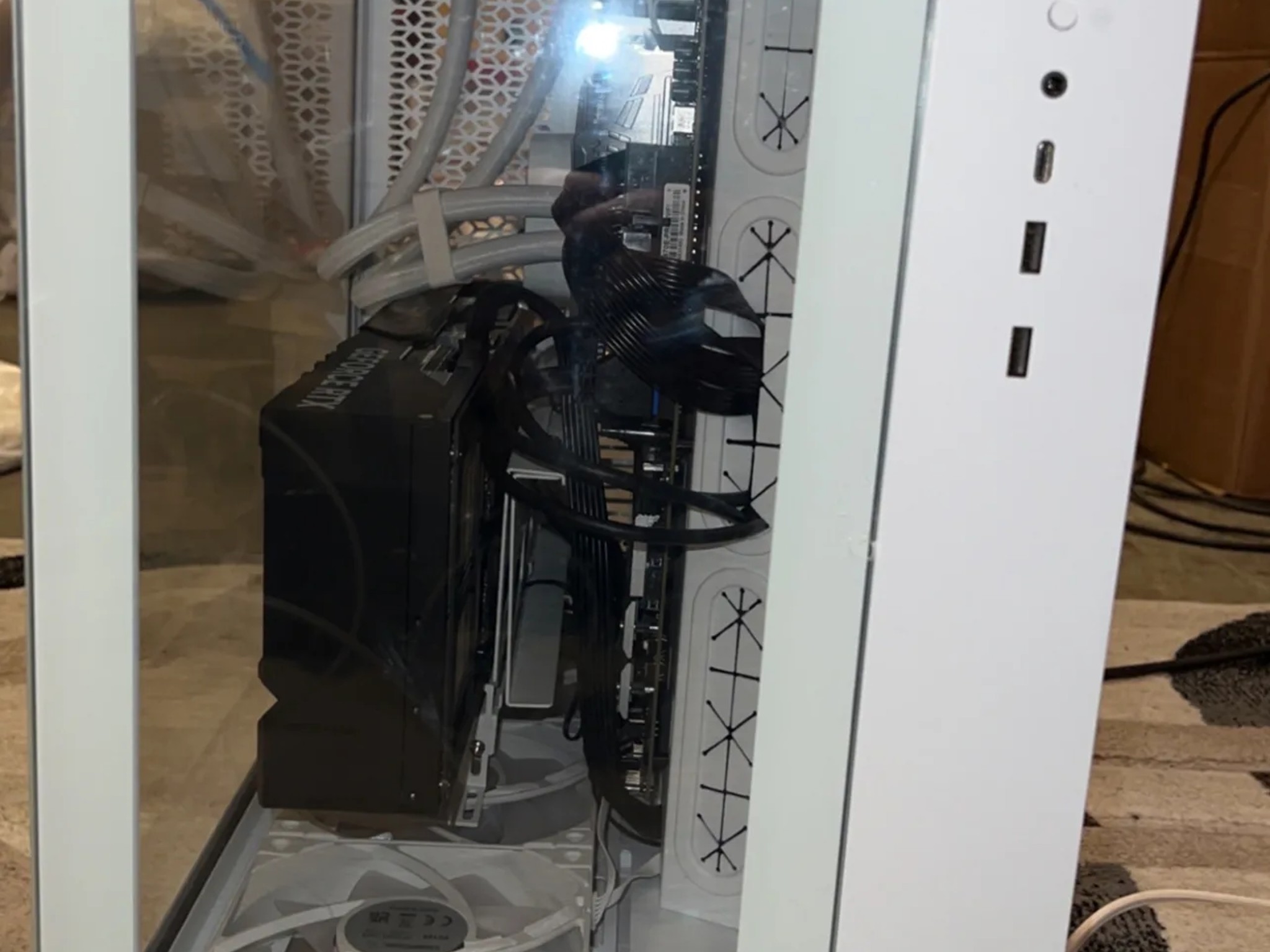 Custom Gaming PC RTX 4090 | Ryzen 9 7900x | 32GB DDR5 | X670E-Pro | 2TB NVME