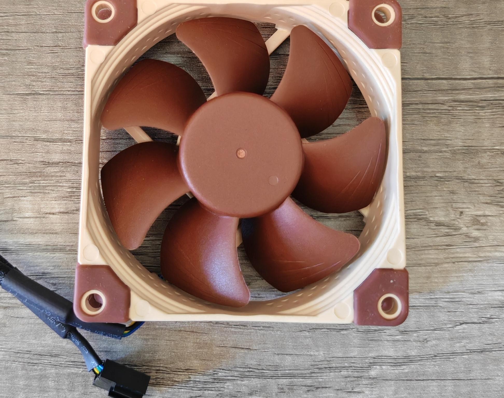 Noctua 80mm Fan