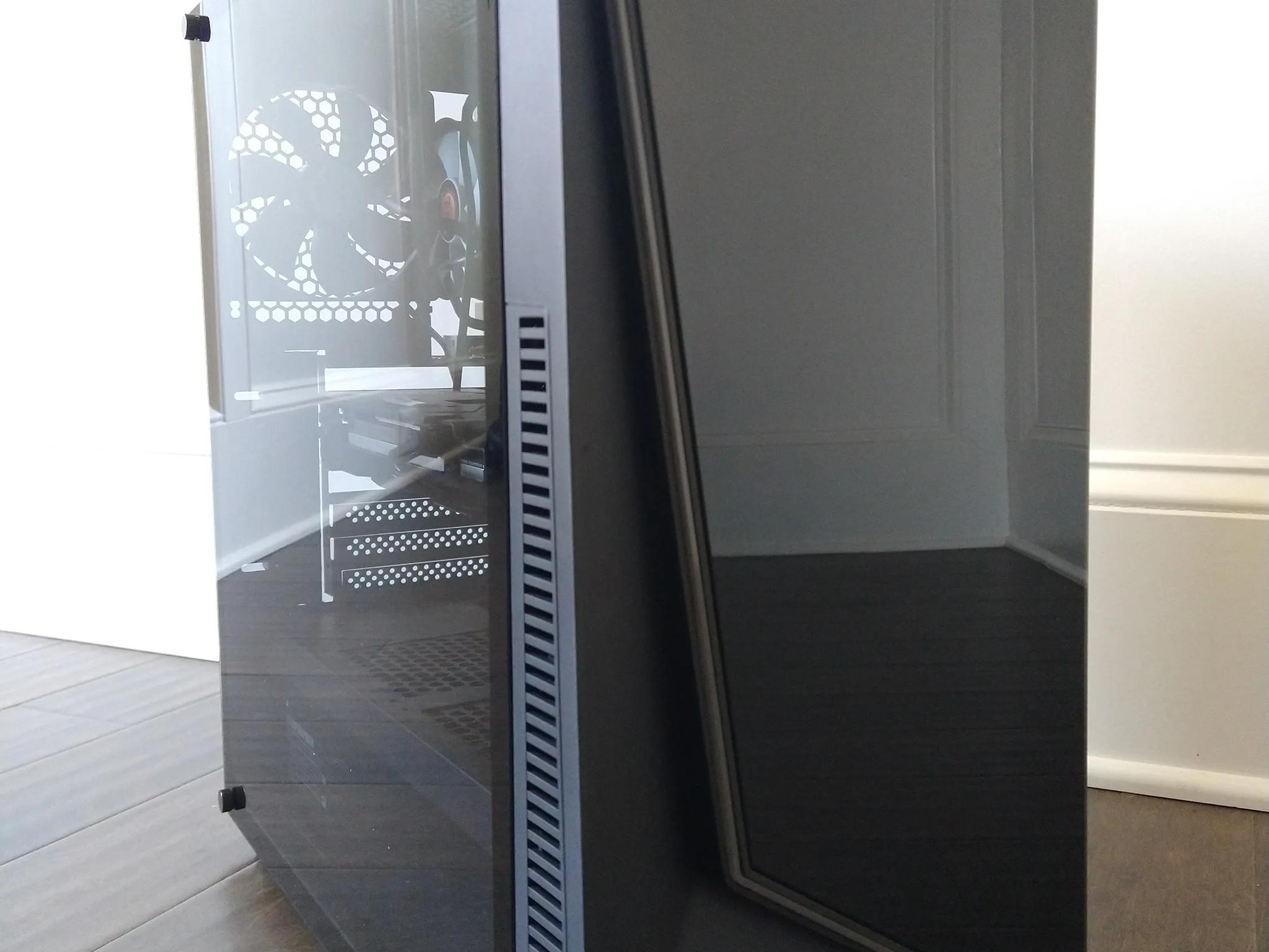 Gaming Desktop PC - RX 580 + Intel i5-3330 - 16GB RAM - 512GB SSD - Windows 10 - RGB Case