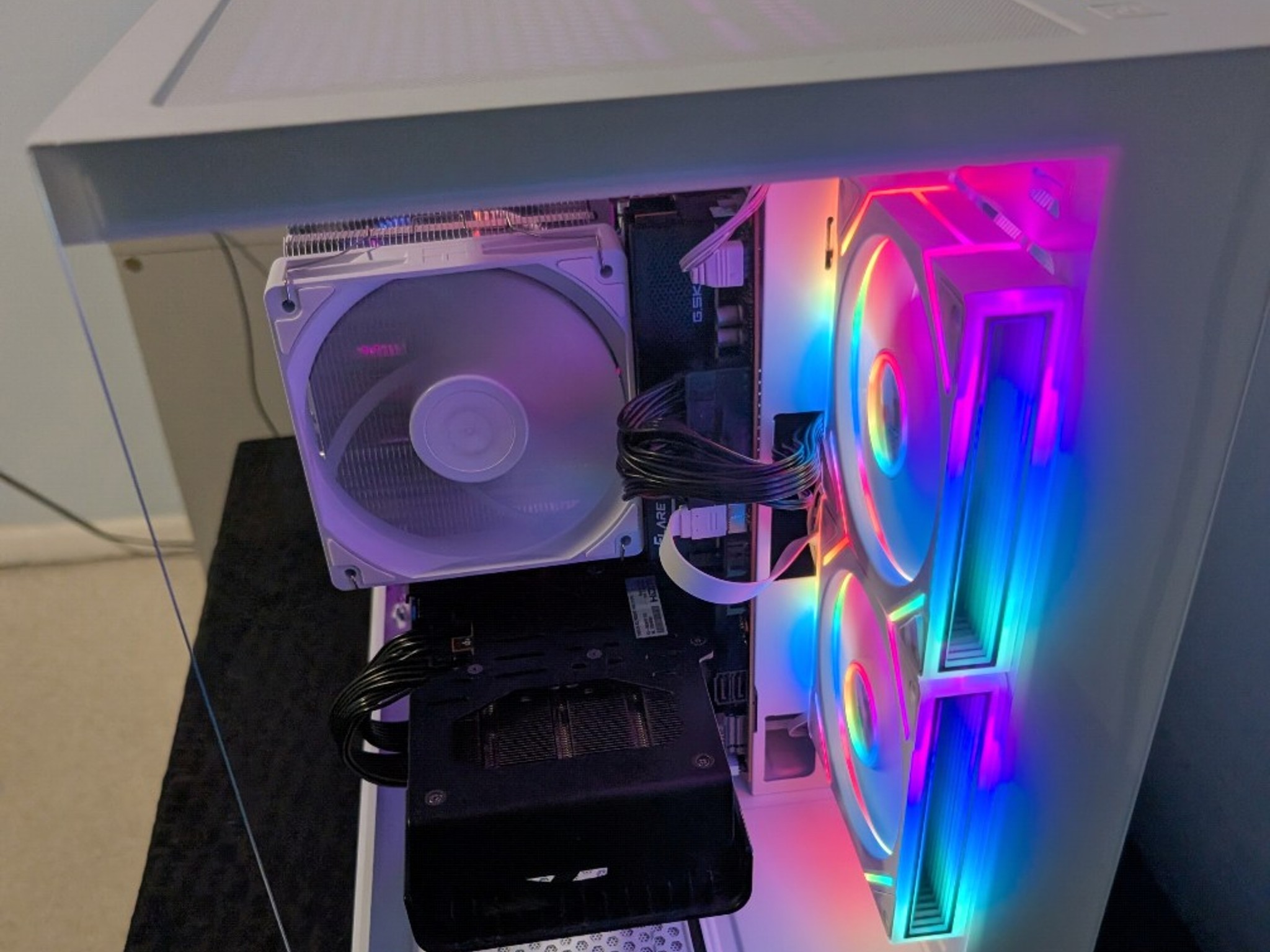RX 7900 GRE 16GBvram-Ryzen 5 7500x3d-32 GB DDR5 6000-1 TB NVME Premium Gaming PC