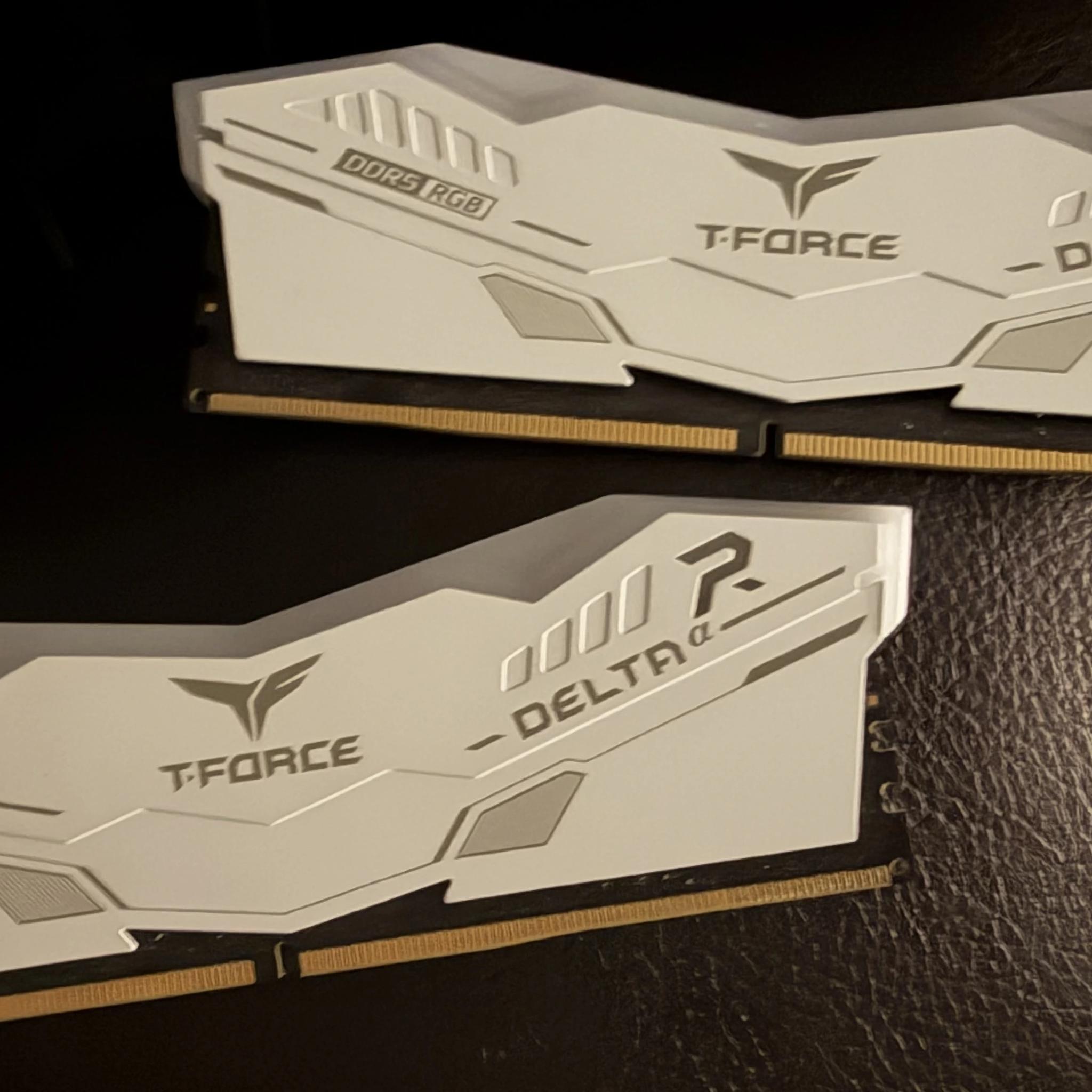 TEAMGROUP T-FORCE DELTA RGB 16GB DDR5-6000 CL38 (2x8GB) WHITE (Used)