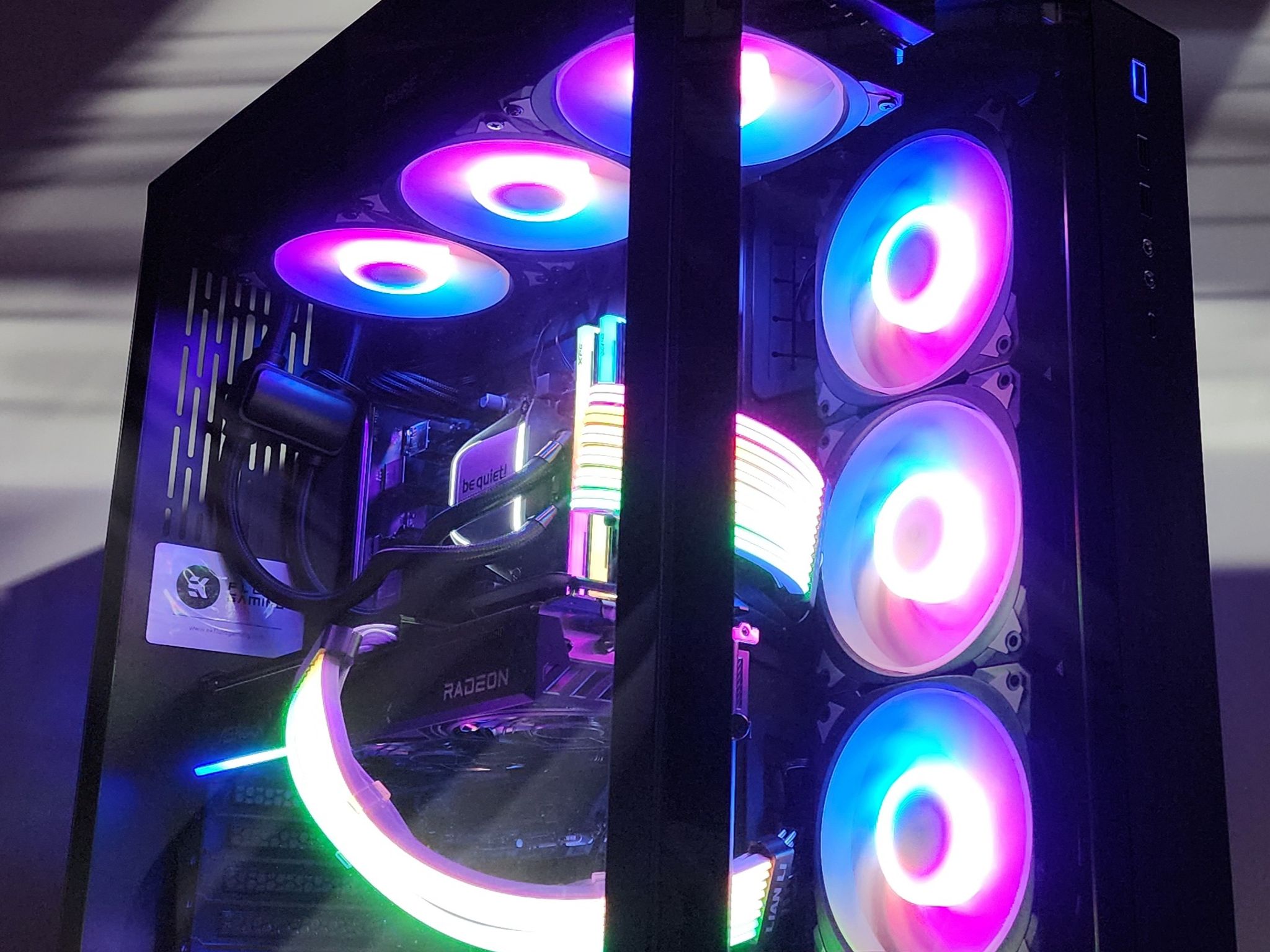 Gaming PC Ryzen 7 7800X3D 32GB RAM 1TB SSD RX 9070 16GB Windows 11 Computer