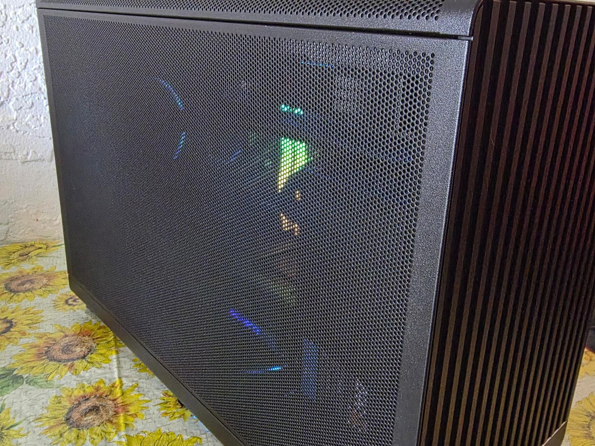 R5 5500 + RX 7600 XT | 32GB DDR4 | 500GB SSD / 512GB HDD