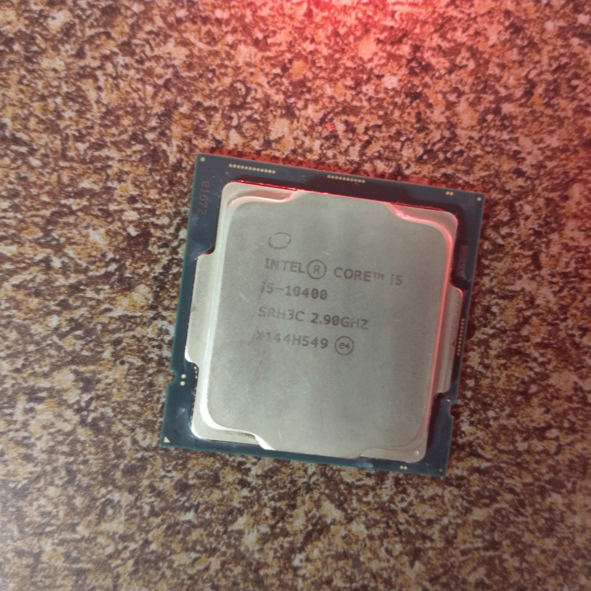 (Used) Core i5 10400 w/Stock cooler and unused sticker