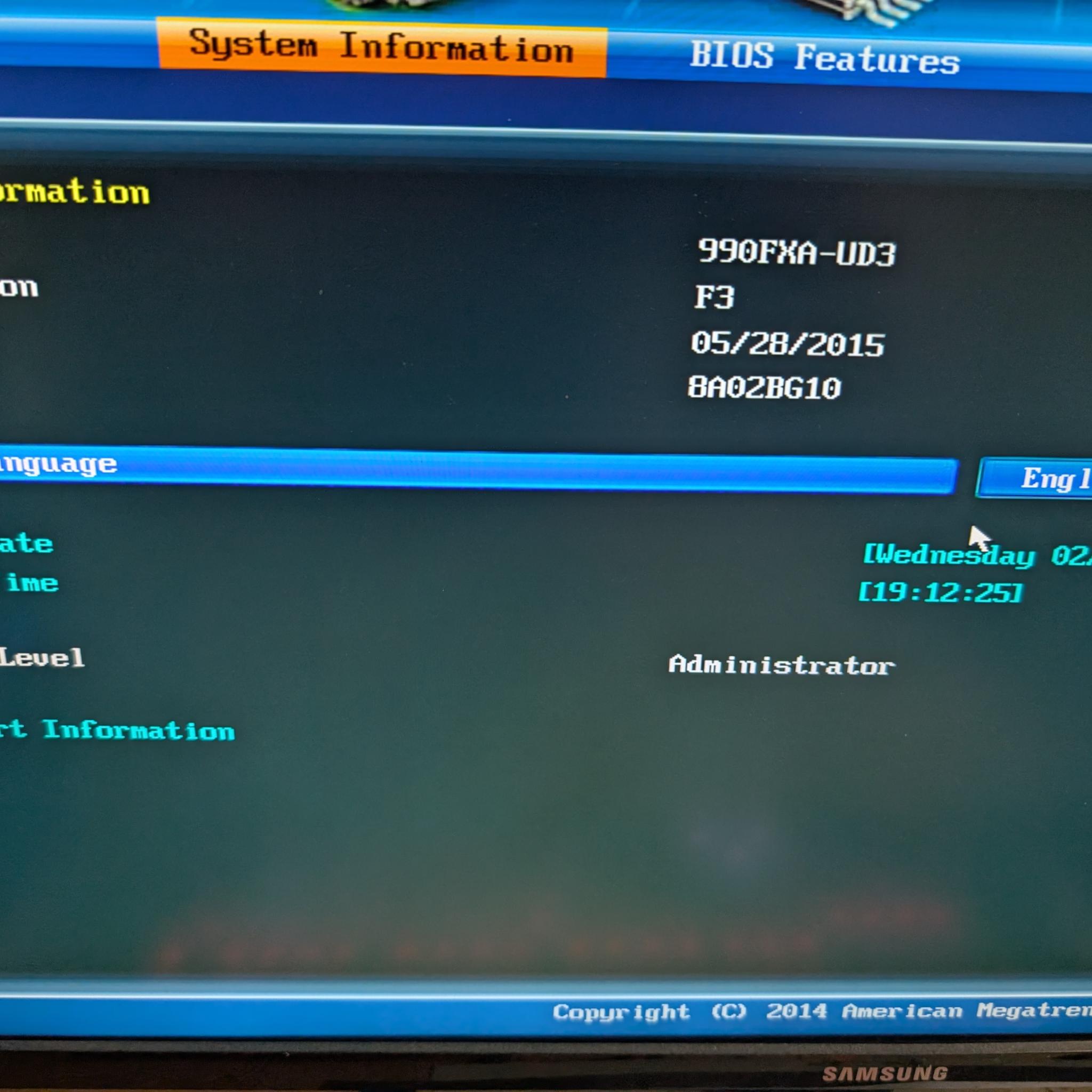 Gigabyte 990FXA-UD3 / AMD FX8320 / 16GB DDR3 / R9 270x 4GB