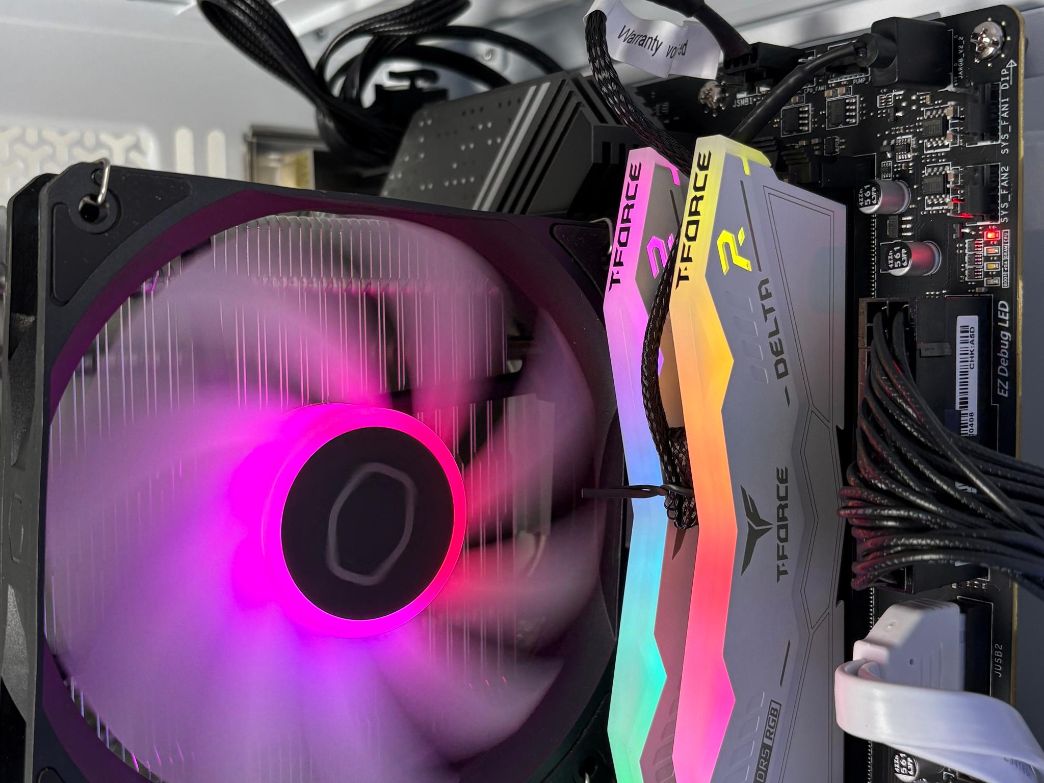 //ICEBERG V2// - RTX 5070, i5 14400F, 16GB DDR5, 1TB SSD Whiteout Gaming PC by EXT PCs