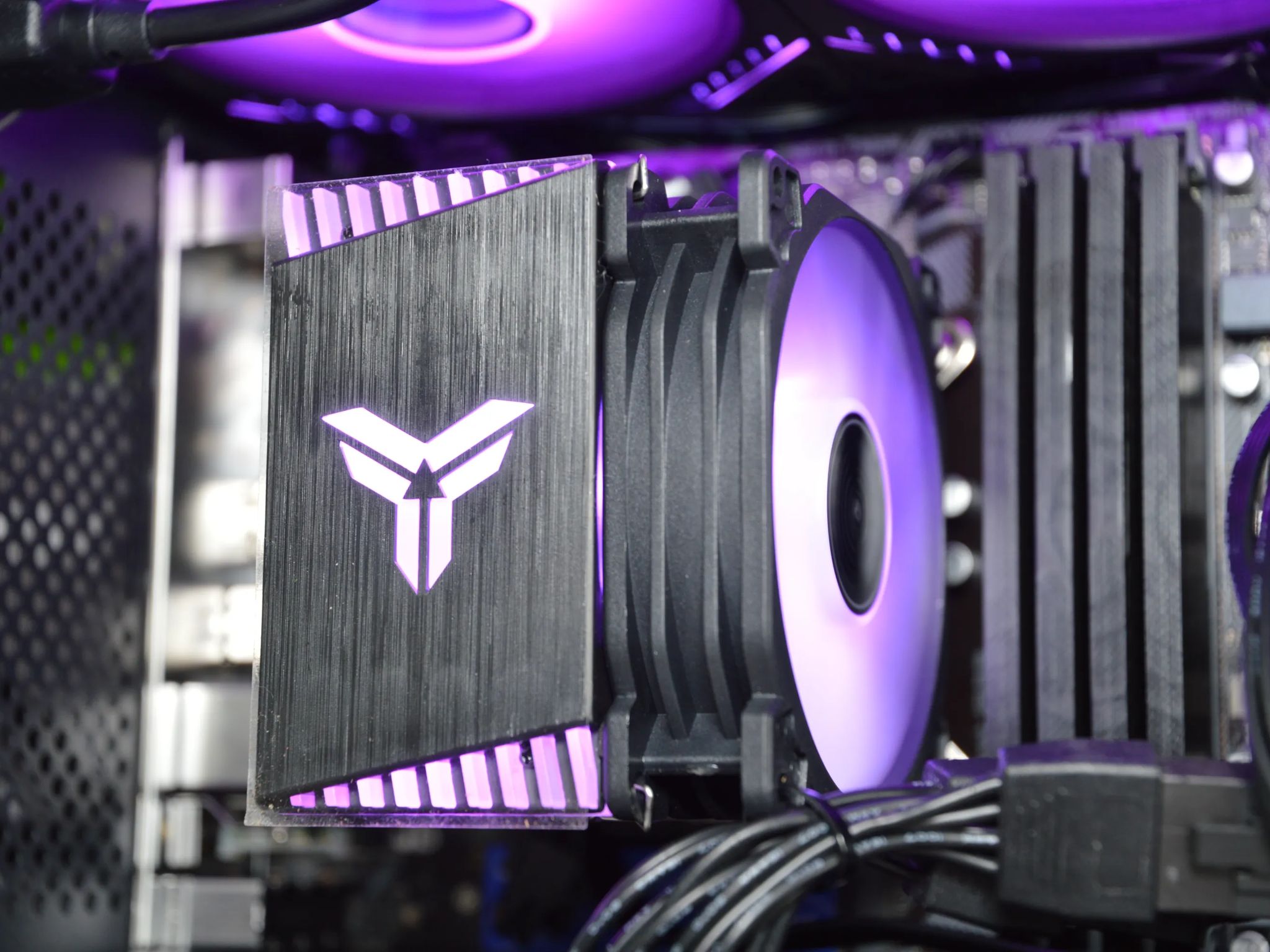 ⬛SFF⬛| RTX 3070 8GB | INTEL I5-10600KF | 32GB DDR4 RAM | 1TB NVME SSD | Box o' Performance |