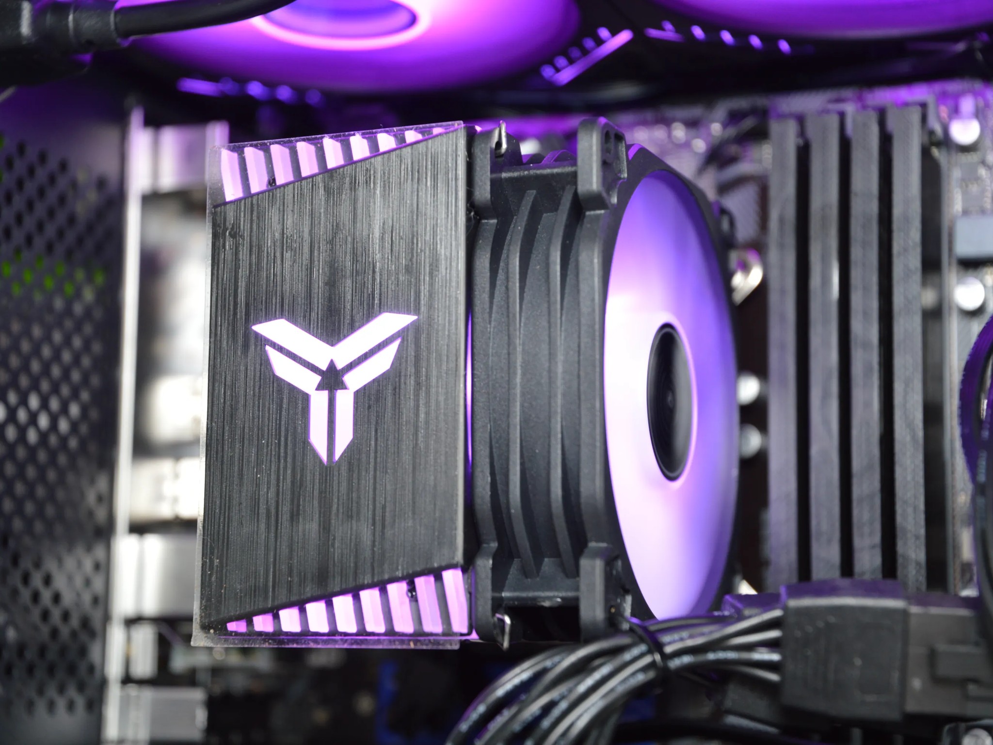 ⬛SFF⬛| RTX 3070 8GB | INTEL I5-10600KF | 32GB DDR4 RAM | 1TB NVME SSD | Box o' Performance |