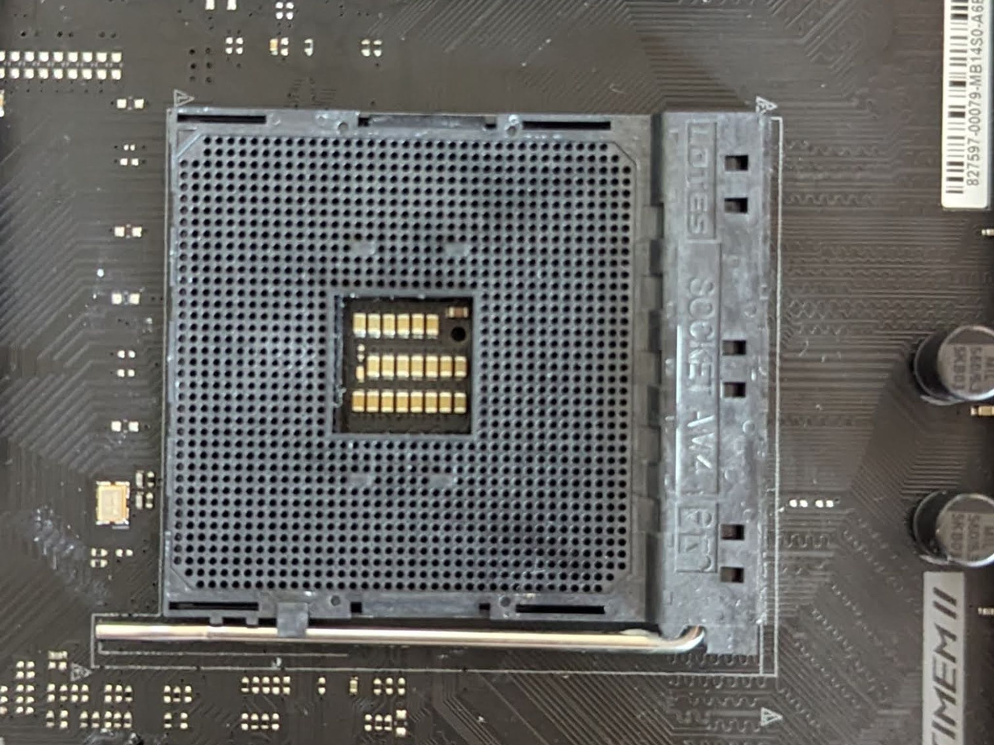 ASUS ROG STRIX B550-F ATX AM4 || w/o Wi-Fi