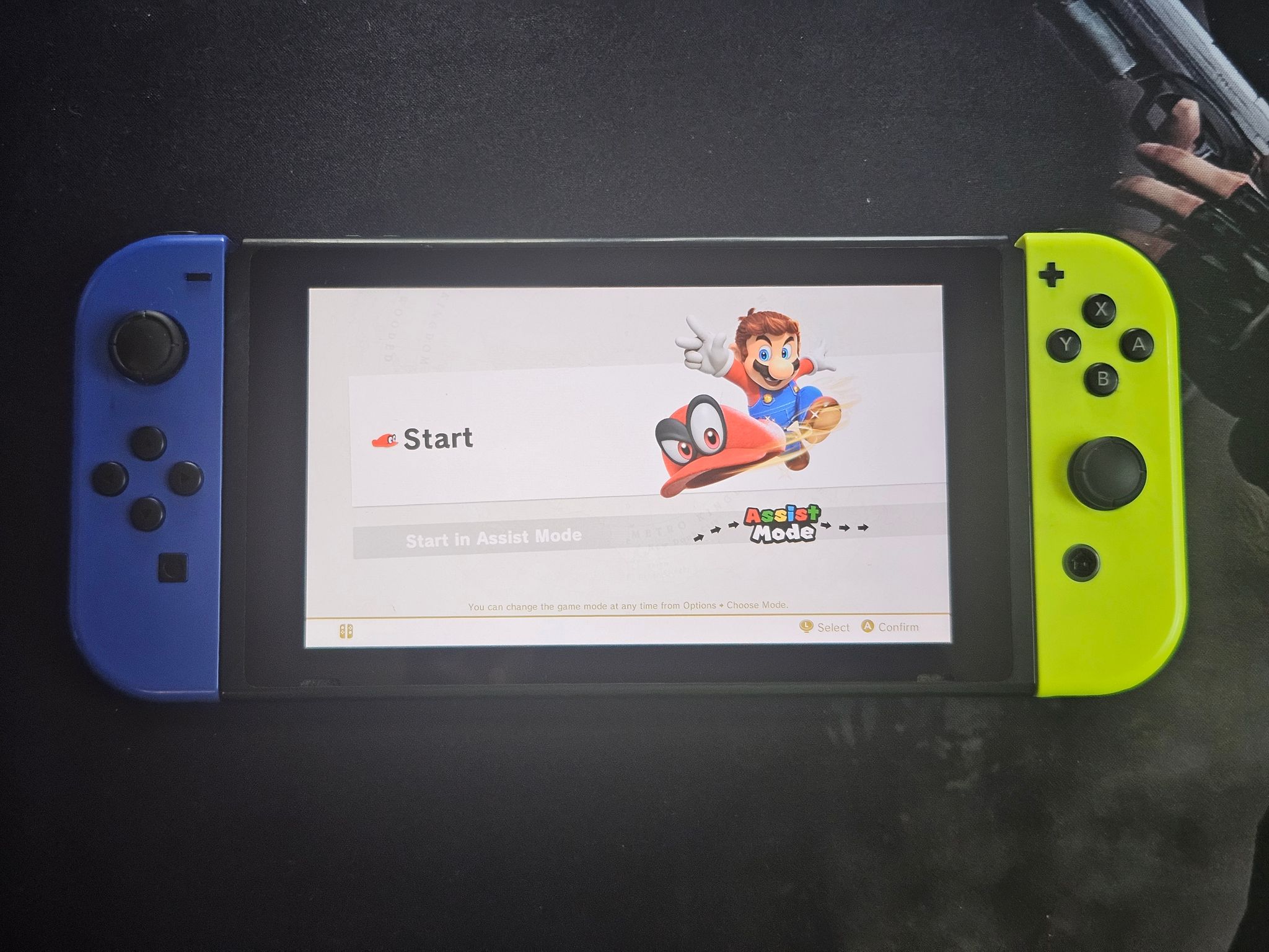 Modded Switch with 128GB SD Card and Extra Controller Picofly