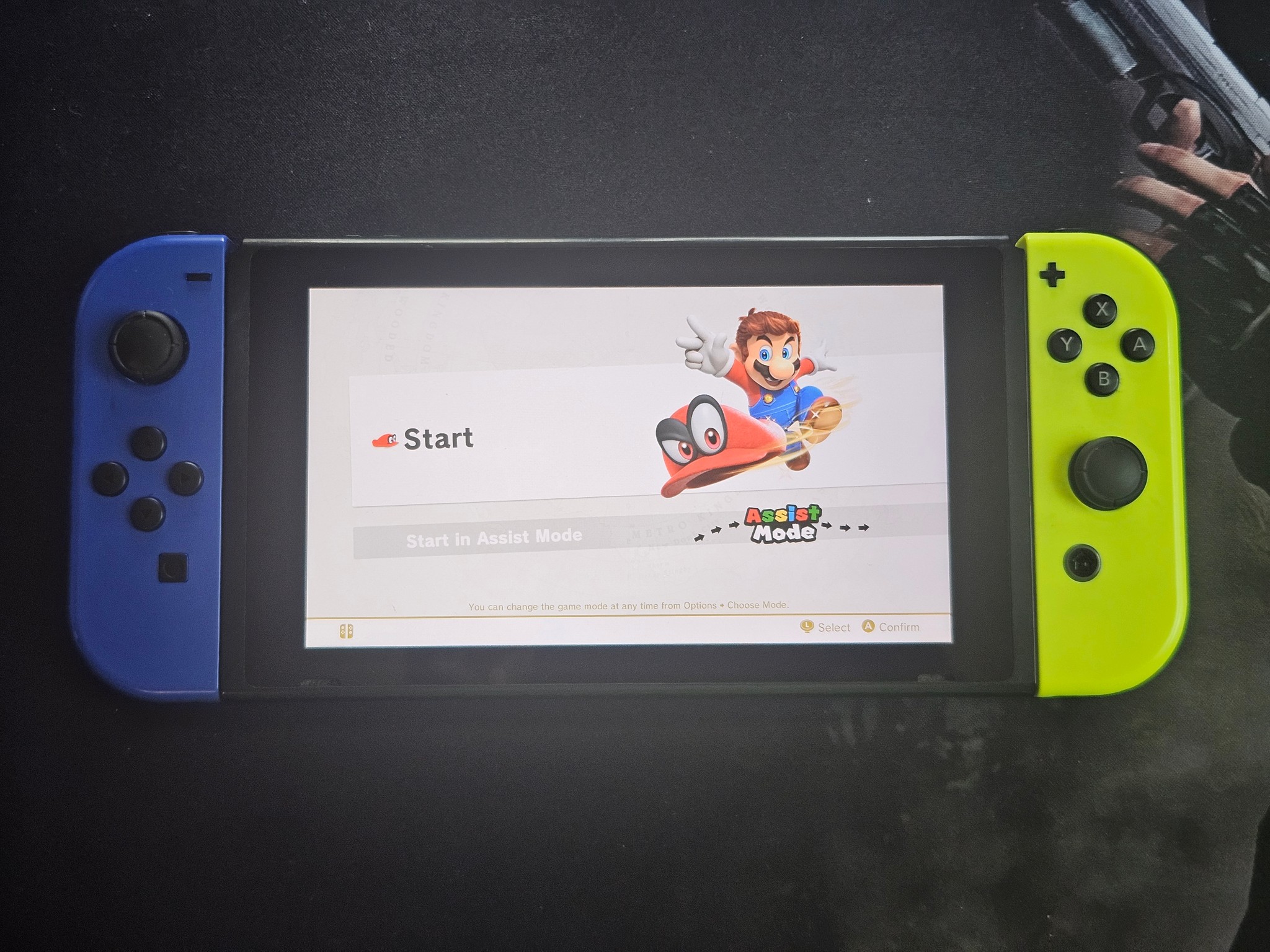 Modded Switch with 128GB SD Card and Extra Controller Picofly