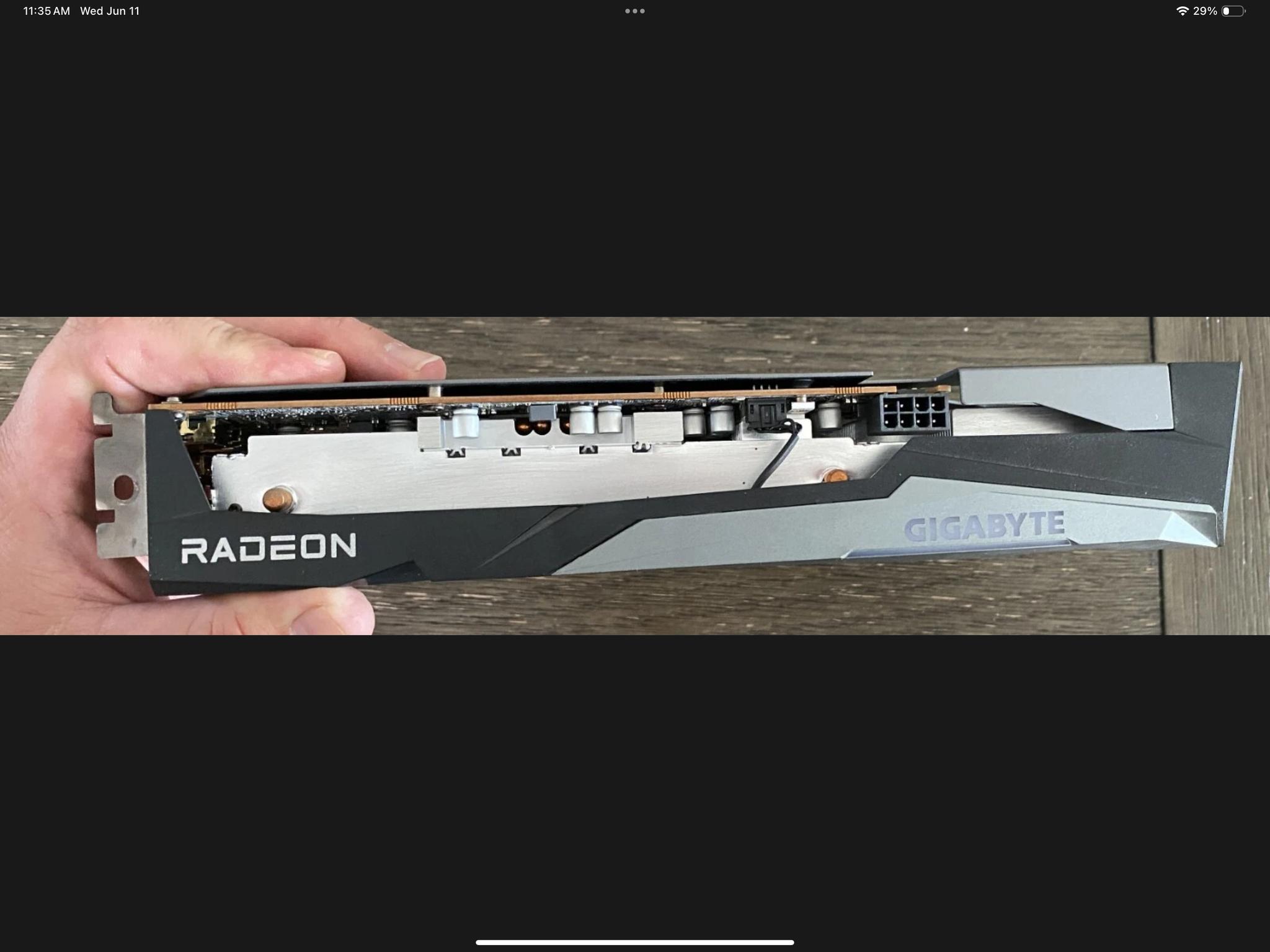 Gigabyte Radeon RX 6600 XT OC 8GB GPU