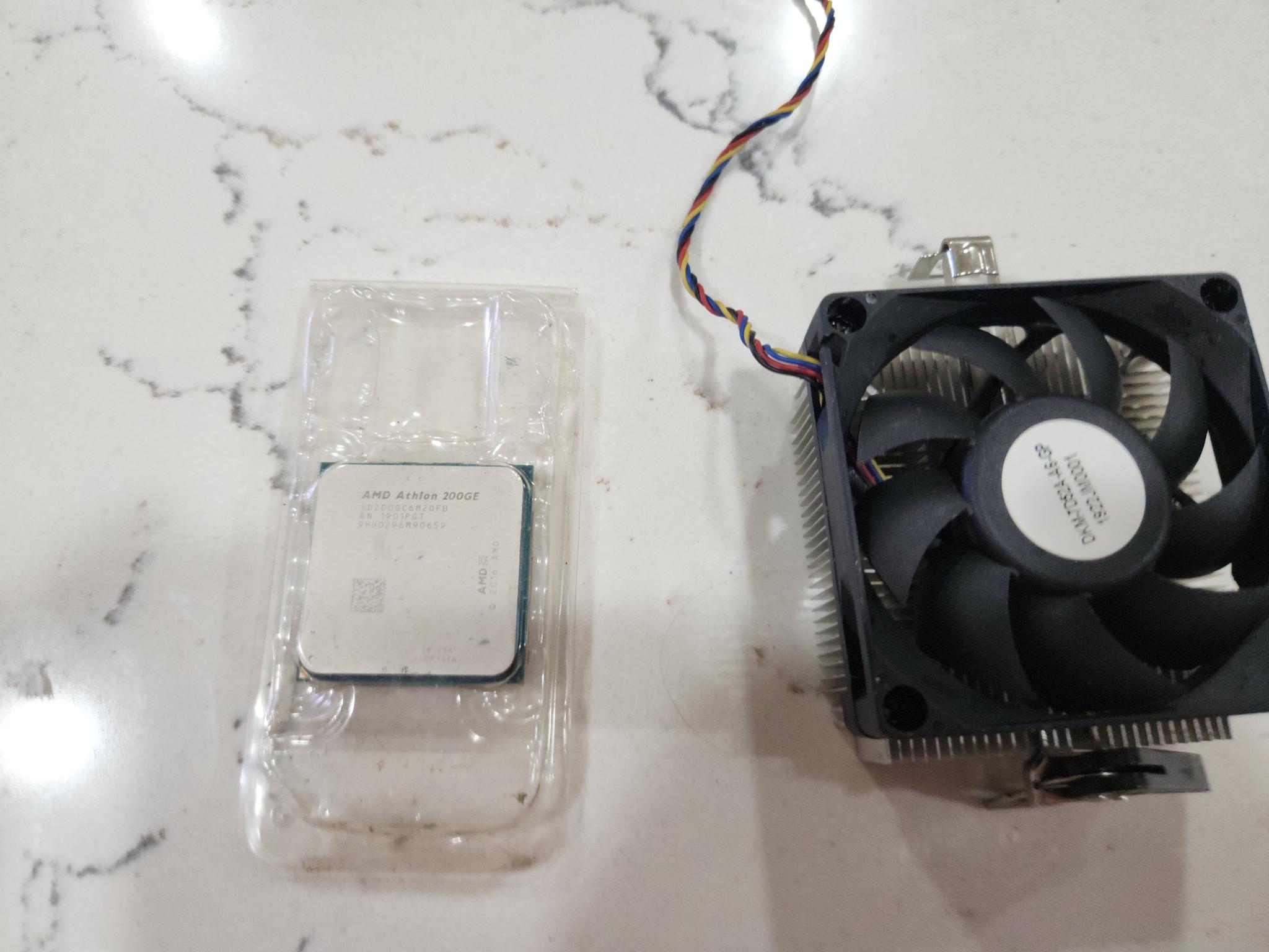 AMD ATHLON 200GE