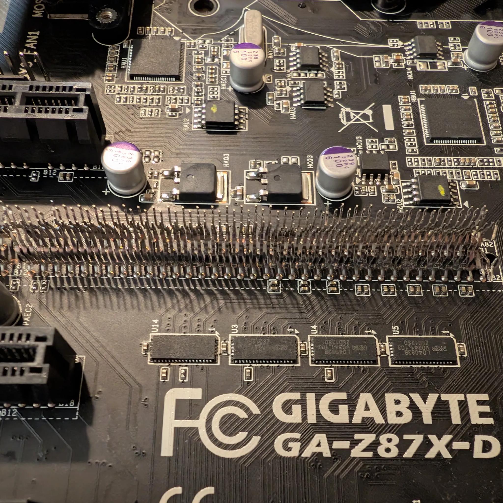 GIGABYTE GA-Z87X-D3H+32gb ddr3+i7