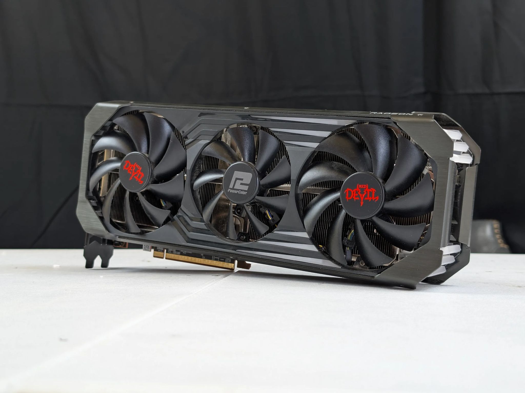 Red Devil RX 6950XT