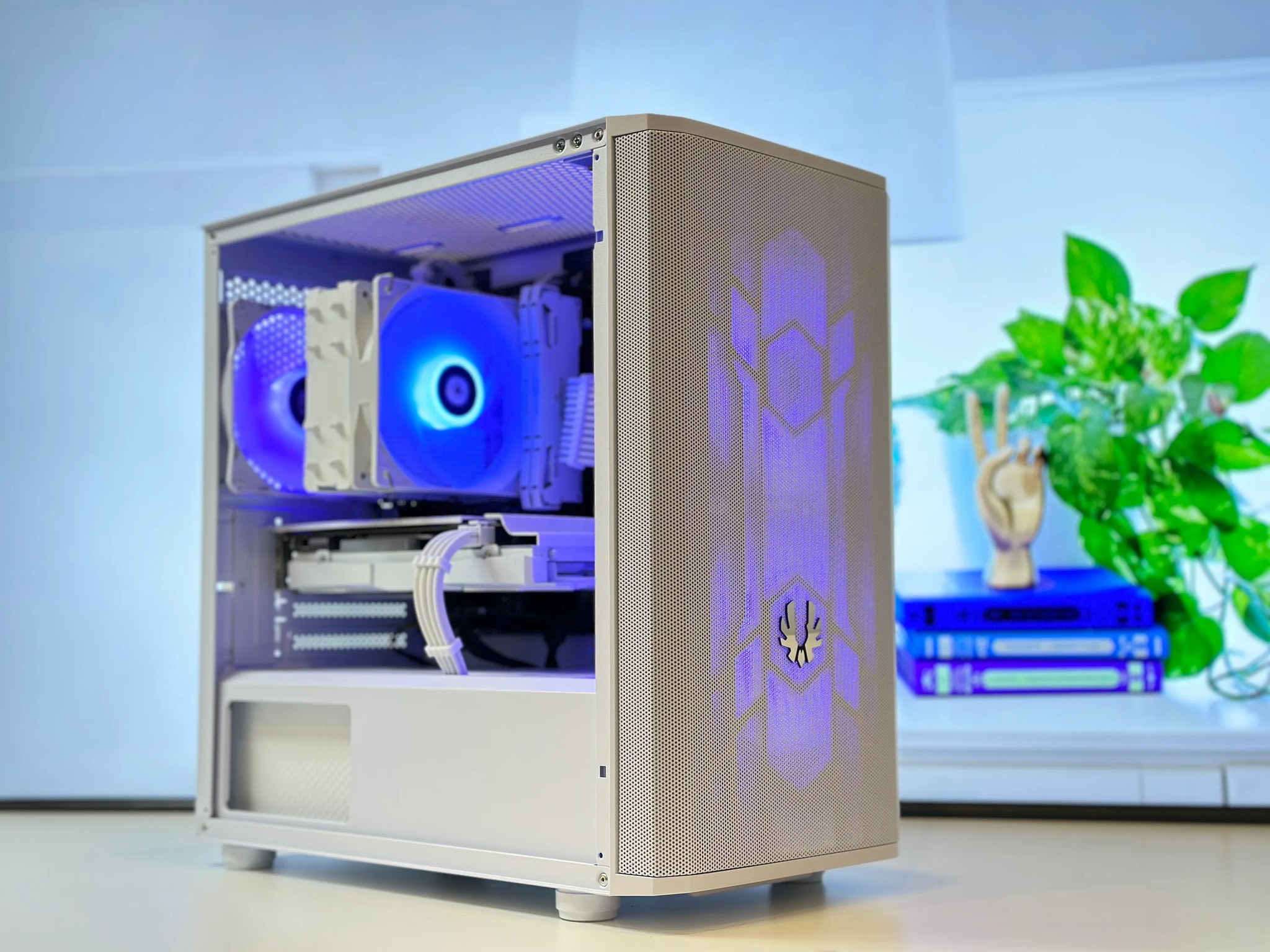 🐧North Pole Gaming PC🐧AMD RX 580 8GB⚪Ryzen 5 3500X⚪16GB DDR4⚪1TB SSD