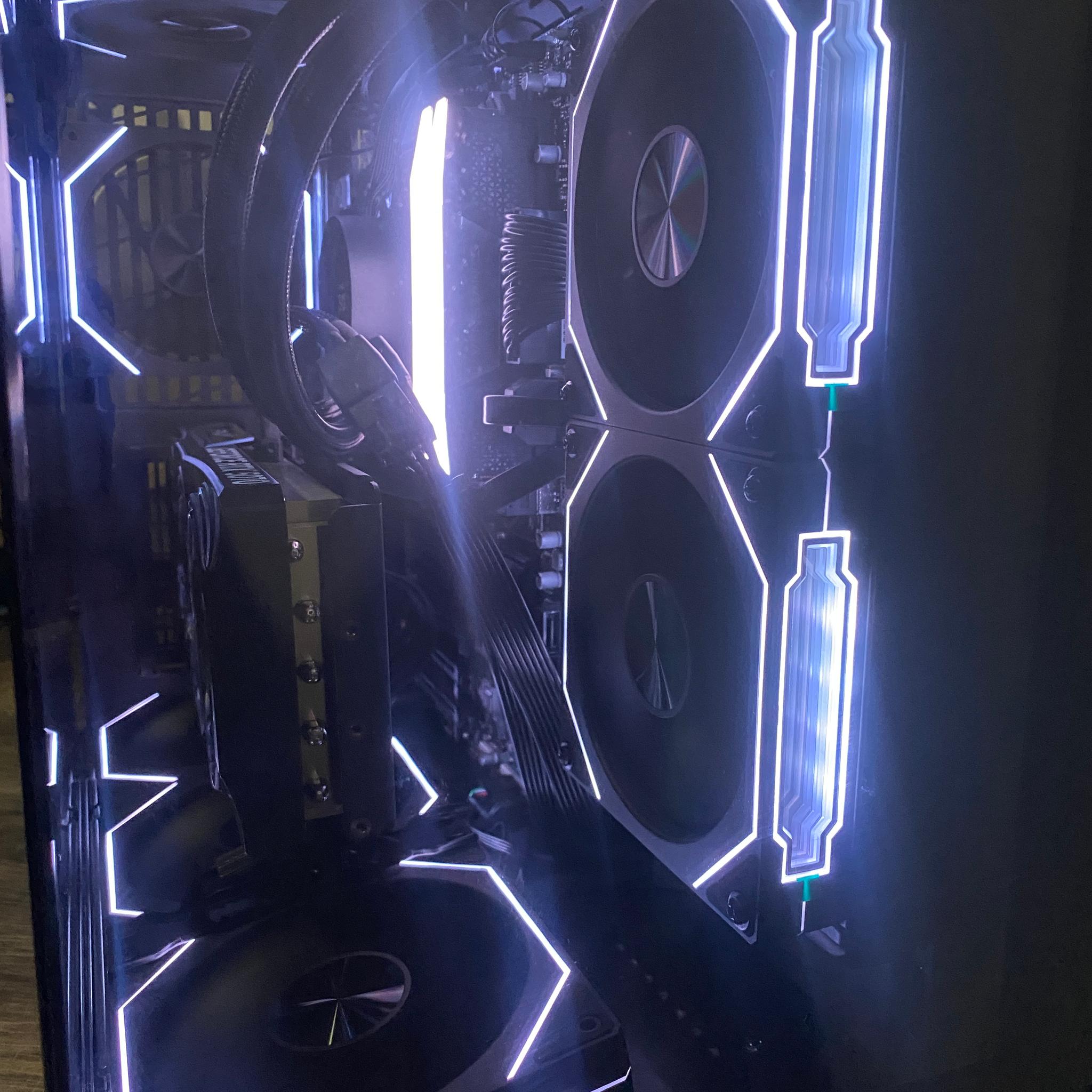 Gaming Pc-RTX 5070| Ryzen 5 9600x | 32gb DDR5 RAM| 1TB SSD