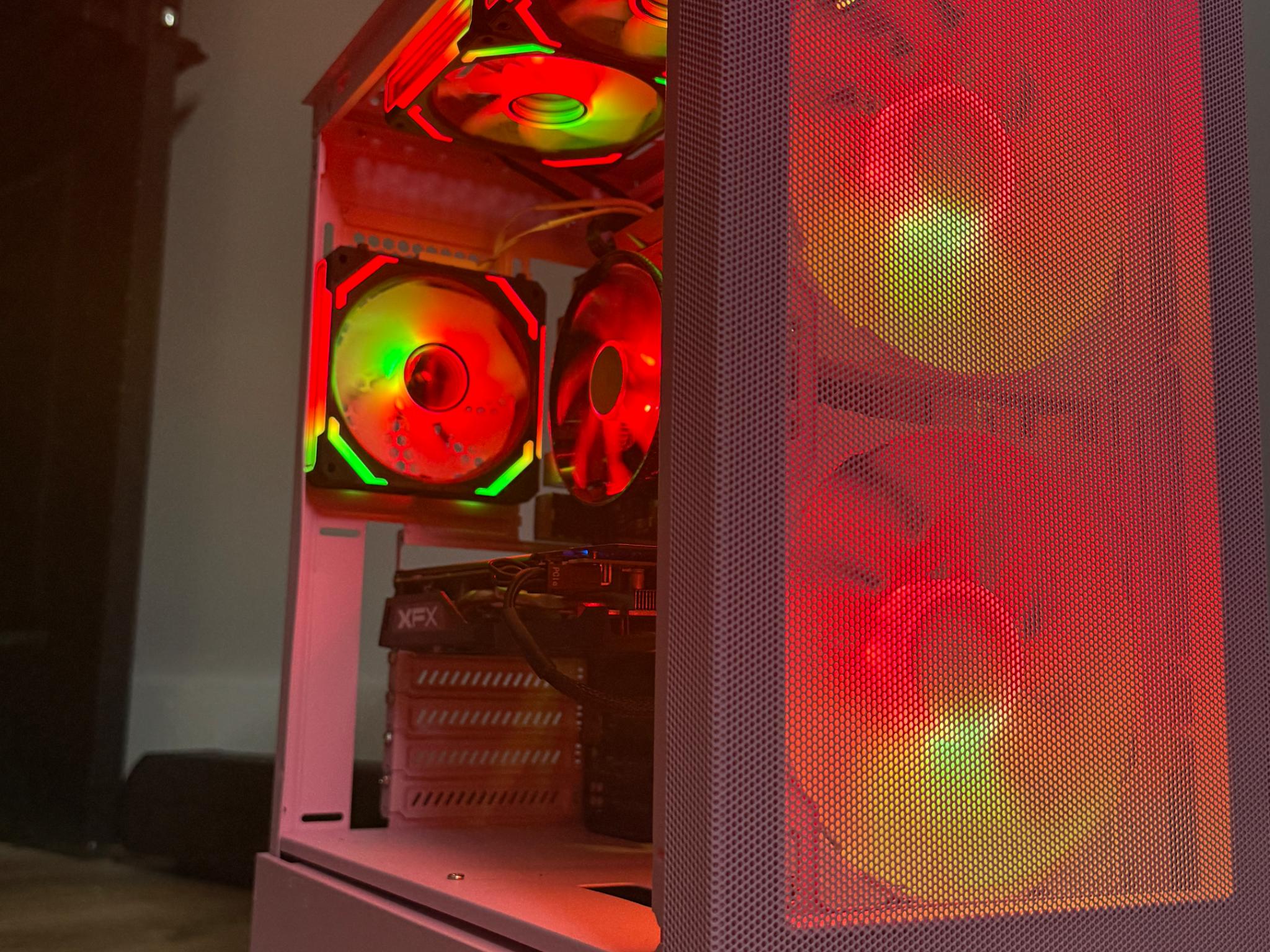🔥 High FPS 1080p Esports PC – Ryzen 7, RX 570 8gb, 32GB RAM