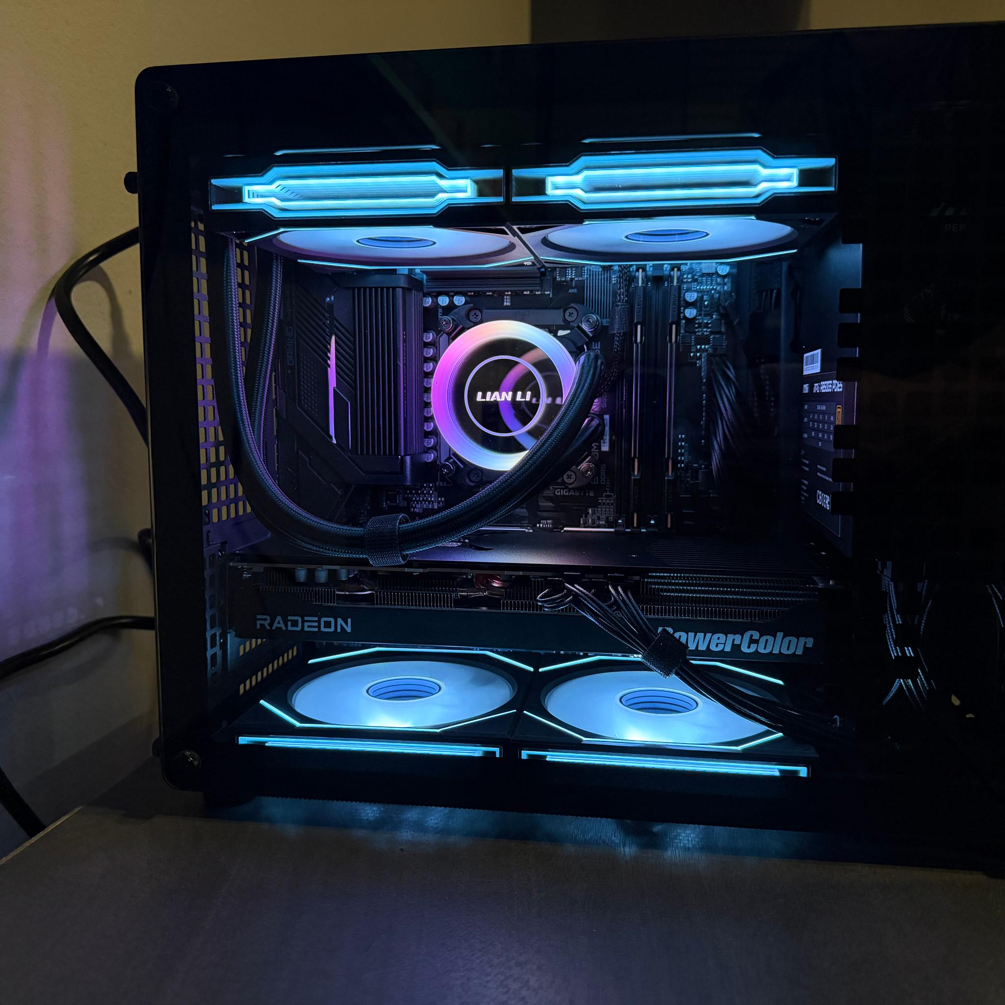 7600x3d/9070xt Micro Gaming PC