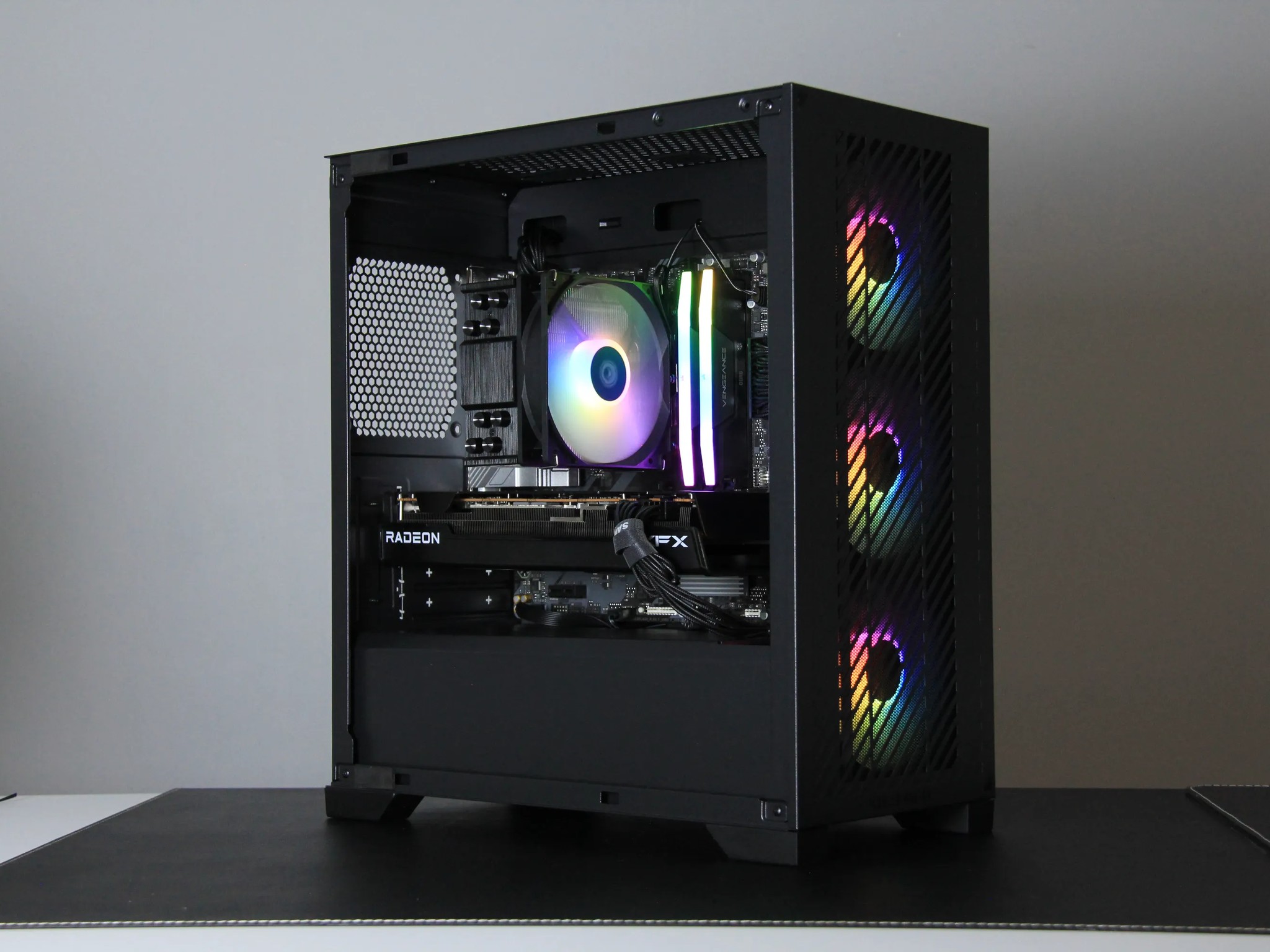 Powerhouse Ryzen 5 9600X + RX 7700 XT Gaming PC – Brand New, Ready to Game!