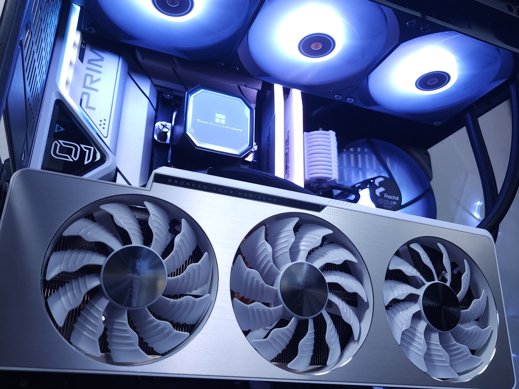 💙🤍RTX 3080 Ti | i7 12700K | 32GB 5200MHz DDR5 | 1TB NVMe Gen 4