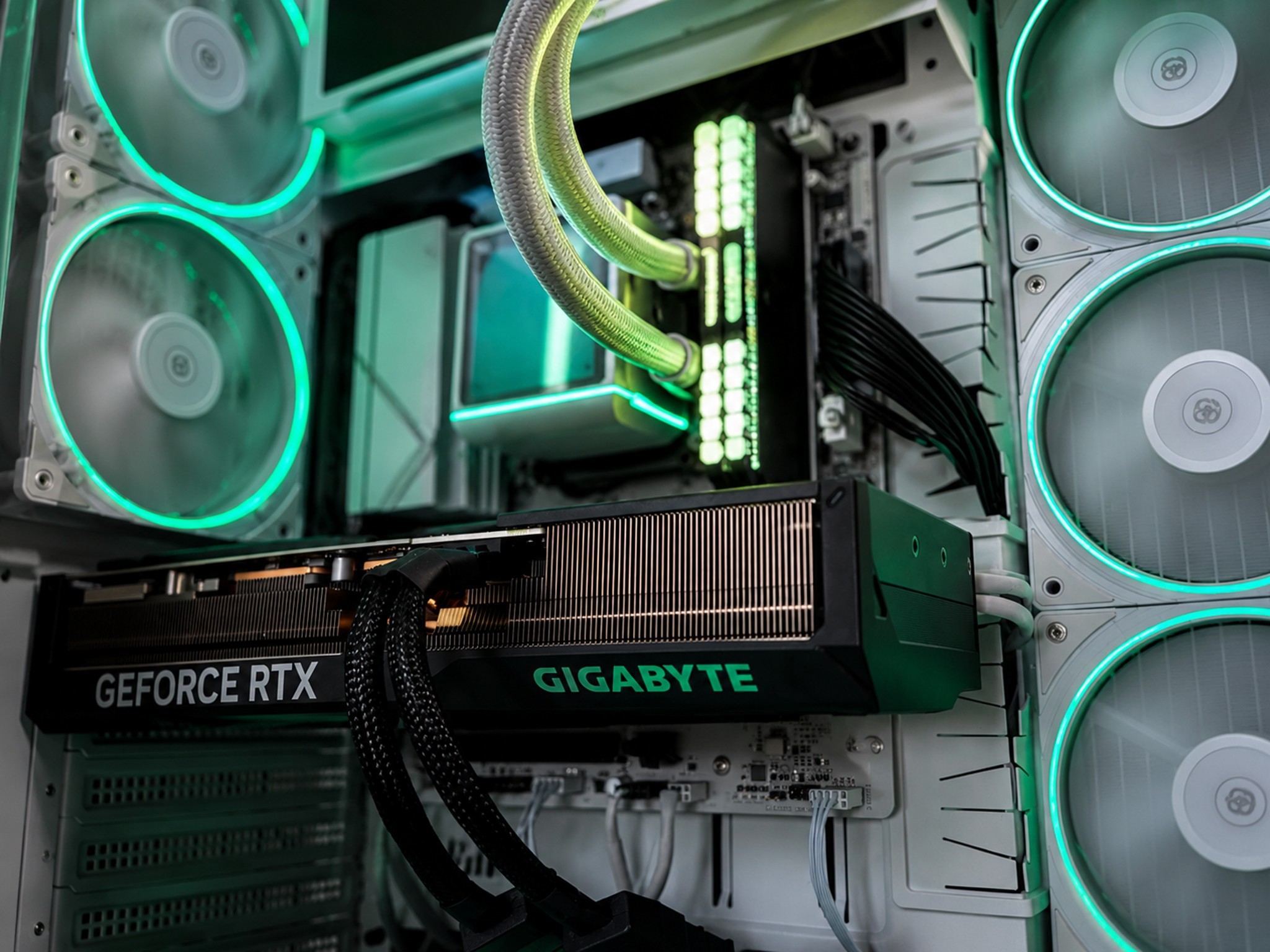 4K Gaming PC | LCD | 7800X3D | RTX 4070TI Super 16Gb | Lian Li | 32GB DDR5 | 1TB NVME |Windows 11 |