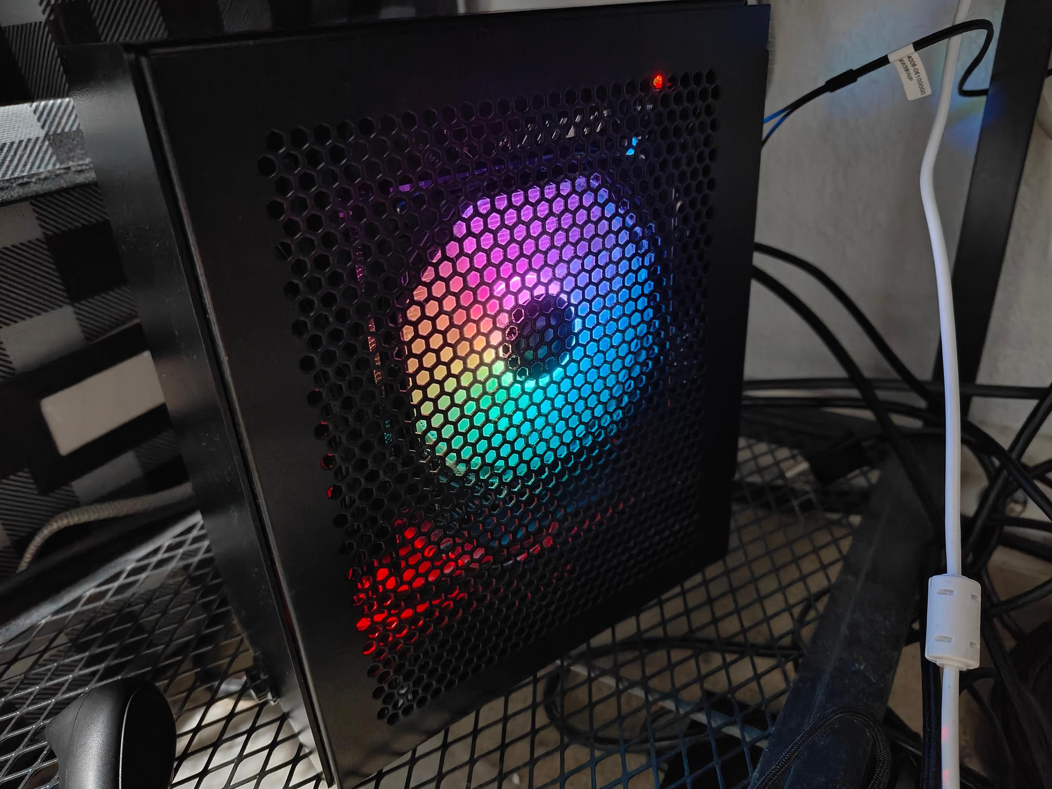 Ultra compact Max Performance Velka 3 ITX Build // R5-9600X + RTX 4070 Sakura