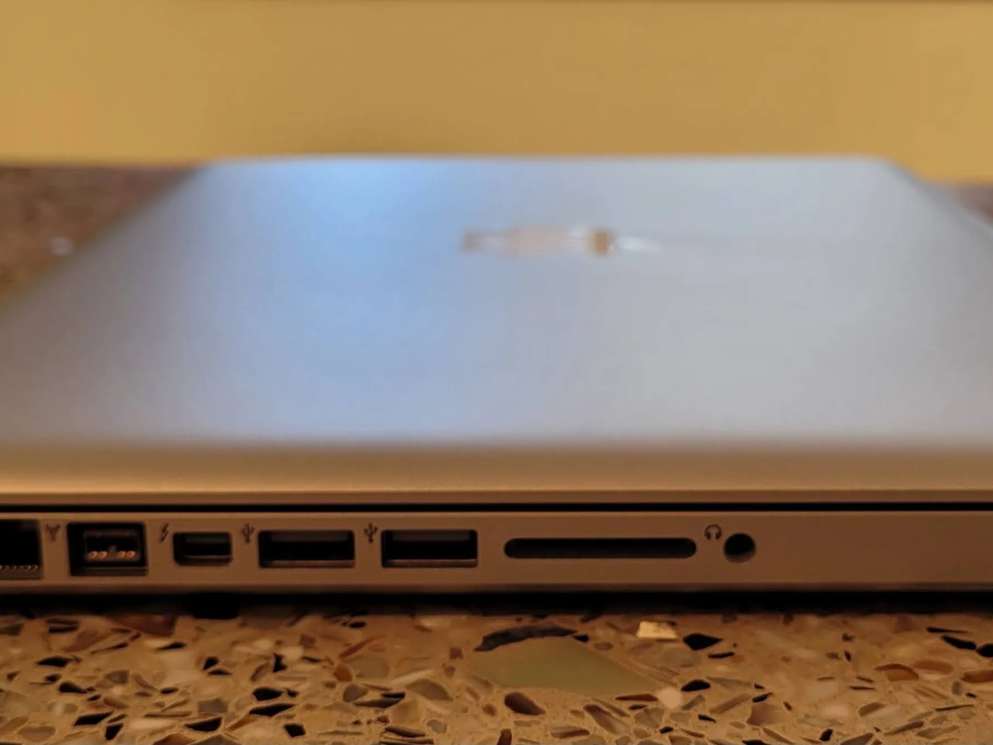 Early 2011 Unibody Macbook Pro Good Condition!