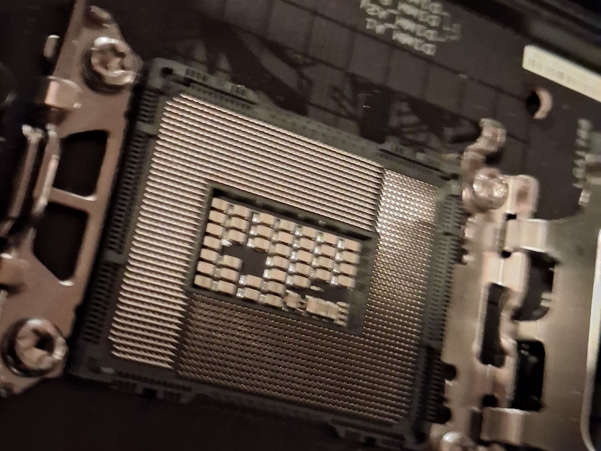 ROG Strix z690-E