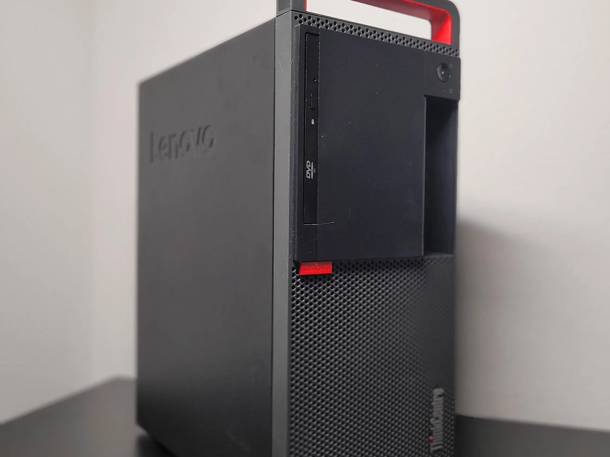 Budget Gaming PC // i5-7500 // GTX 1650 // 512GB SSD // 12GB DDR4