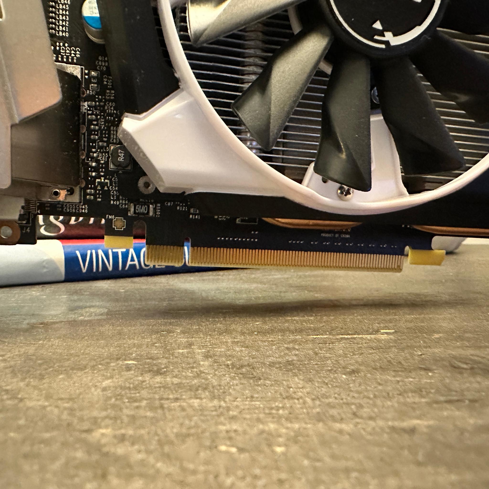 MSI GTX 960 4GB - clean example