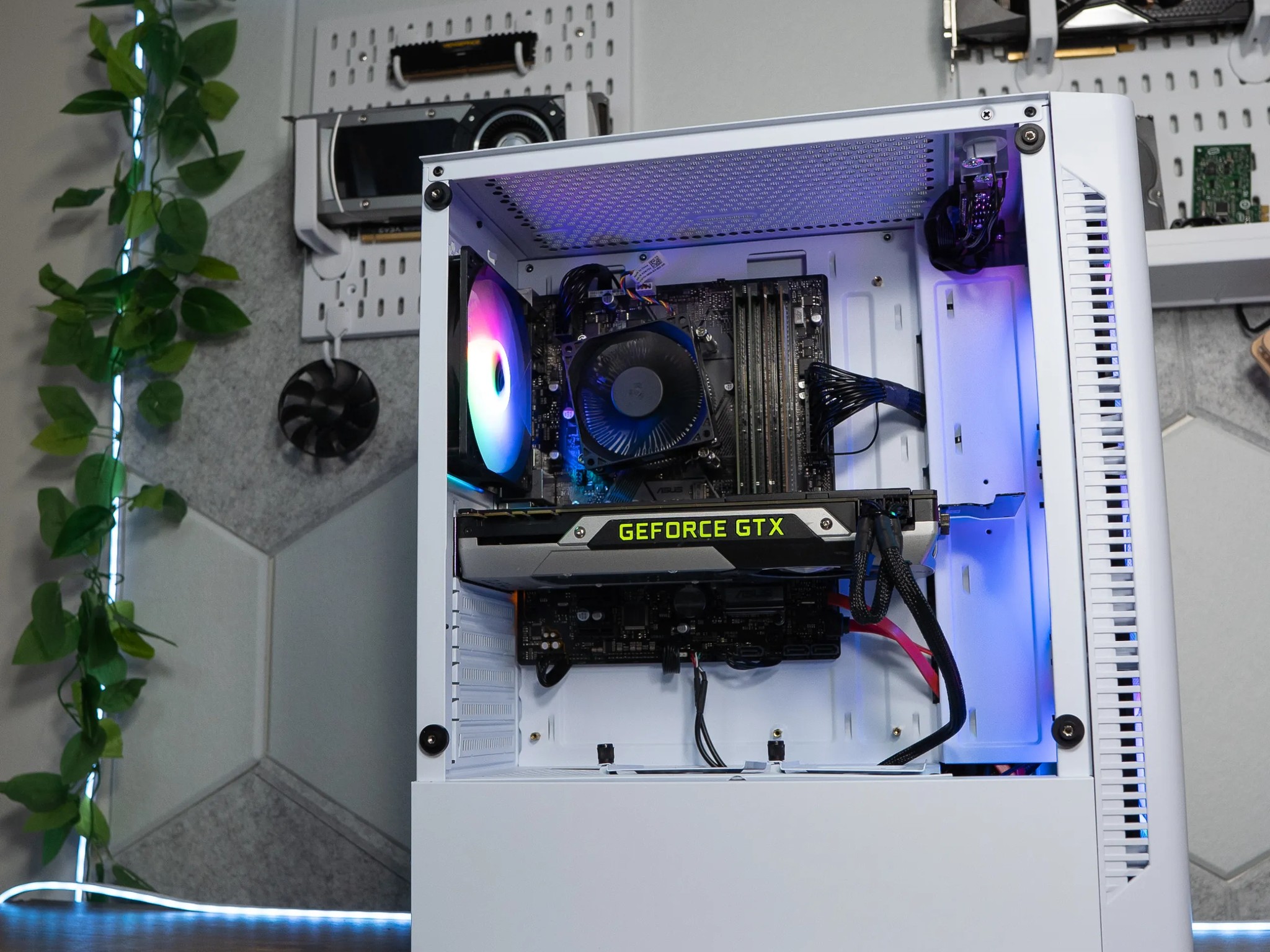 🍬🌠 BUDGET - BO6 Ready GAMING PC | NVIDIA GTX 970 4GB FE | INTEL i5 9400F | 32GB DDR4 RAM | 1.25TB |