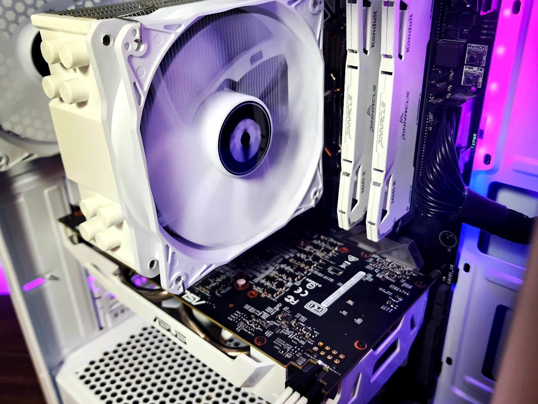🤍💜🤍 ASUS GTX 1060 6G // Intel Core i7 8700K // Pinnacle 16GB 3600MHz // WD Blue 1TB NVMe