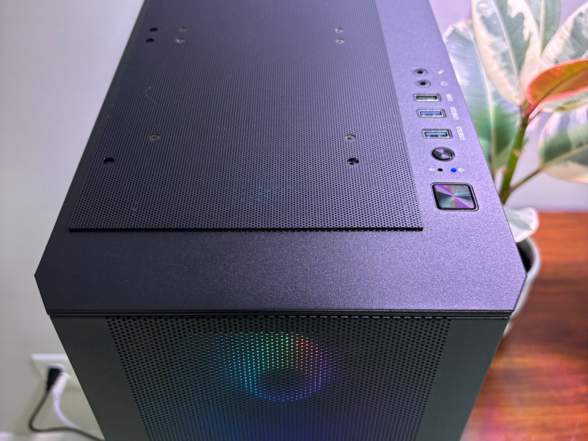 RTX 5070 Ti | Ryzen 7 7800X3D | 32GB DDR5 | 2TB SSD | 750W Gold PSU | ARGB AIO | Montech AIR 100