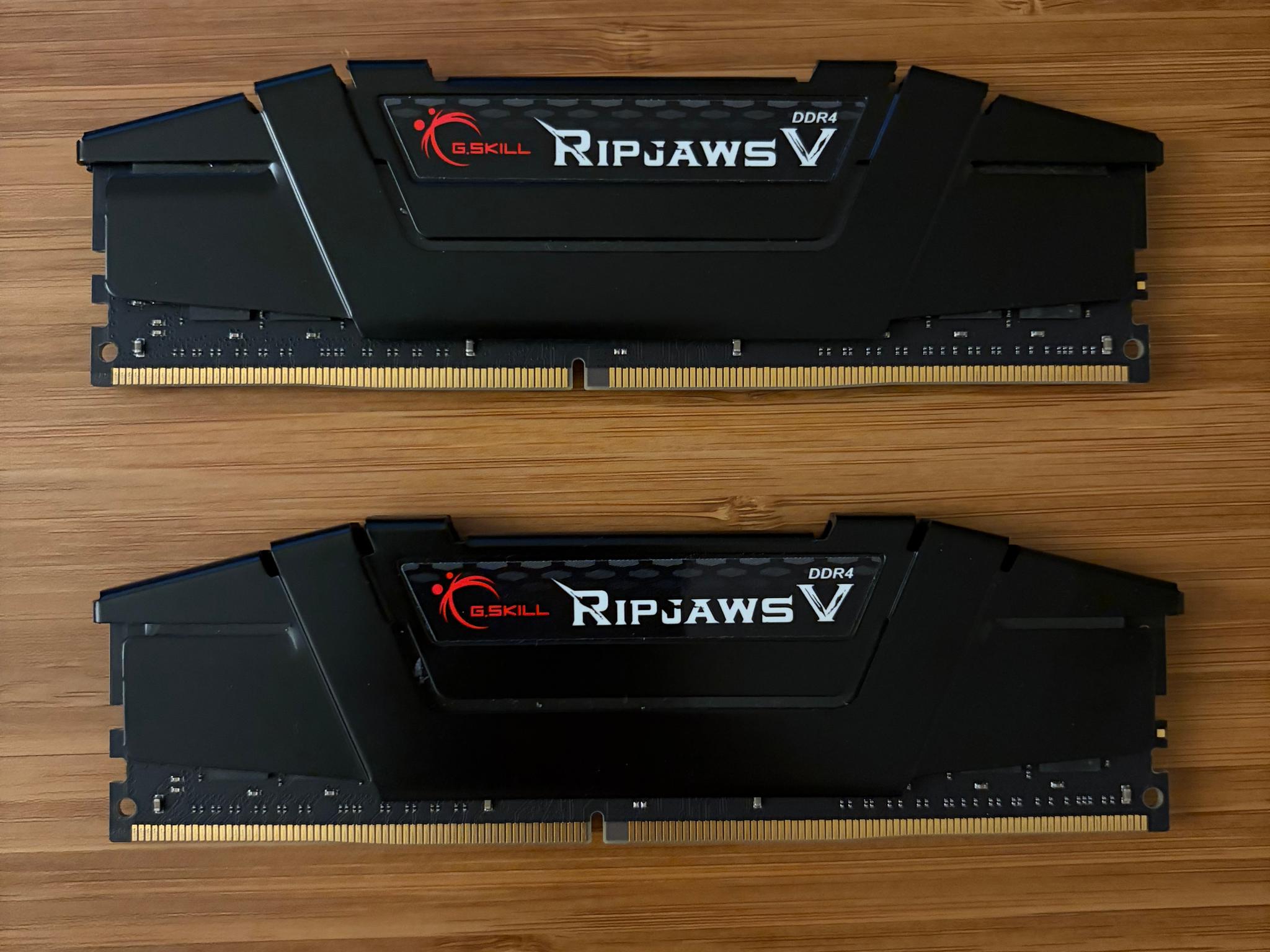 G.Skill Ripjaws V DDR4-3600 CL16-19-19-39 1.35V 32GB (2x16GB)